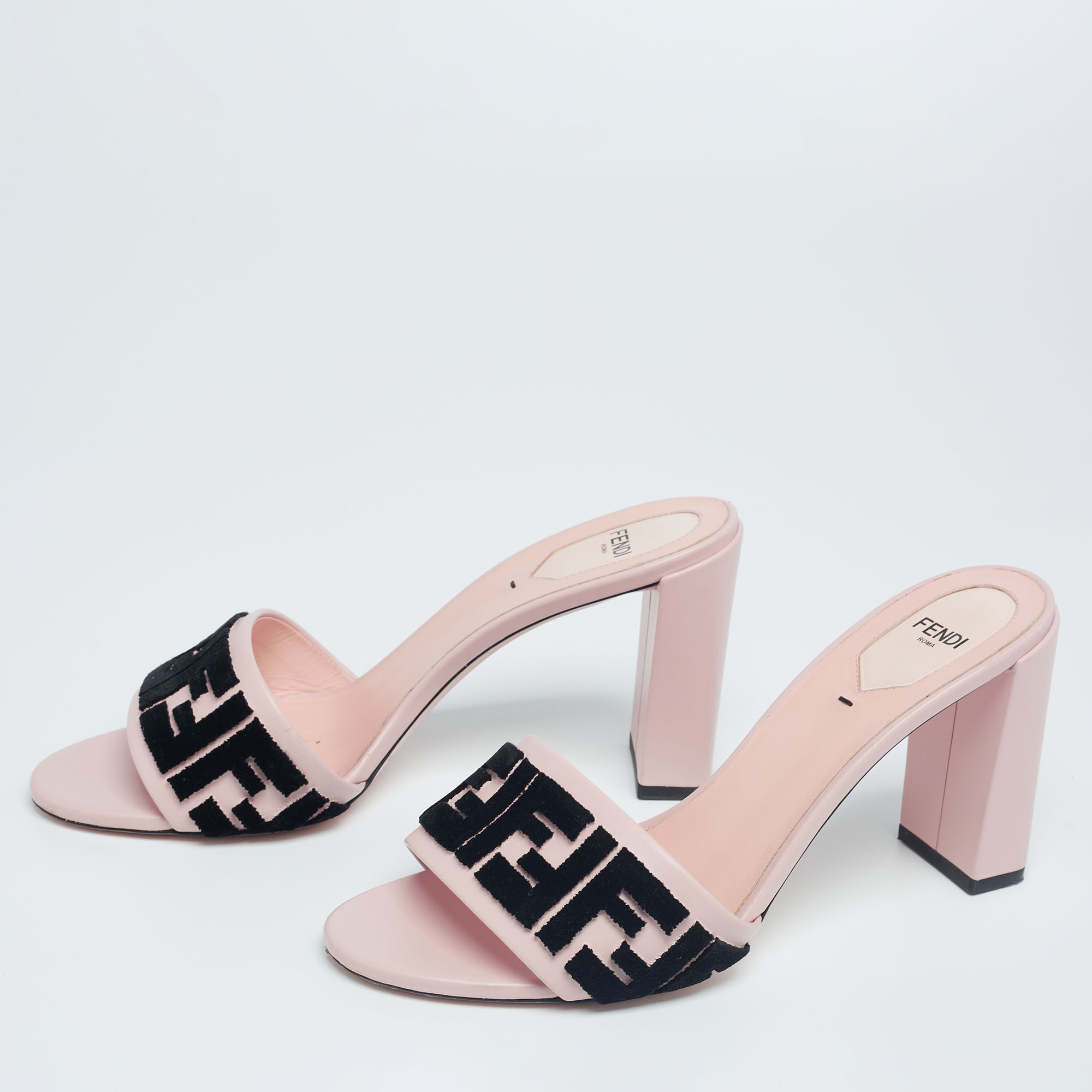 

Fendi Pink/Black Leather And FF Velvet Slide Sandals Size