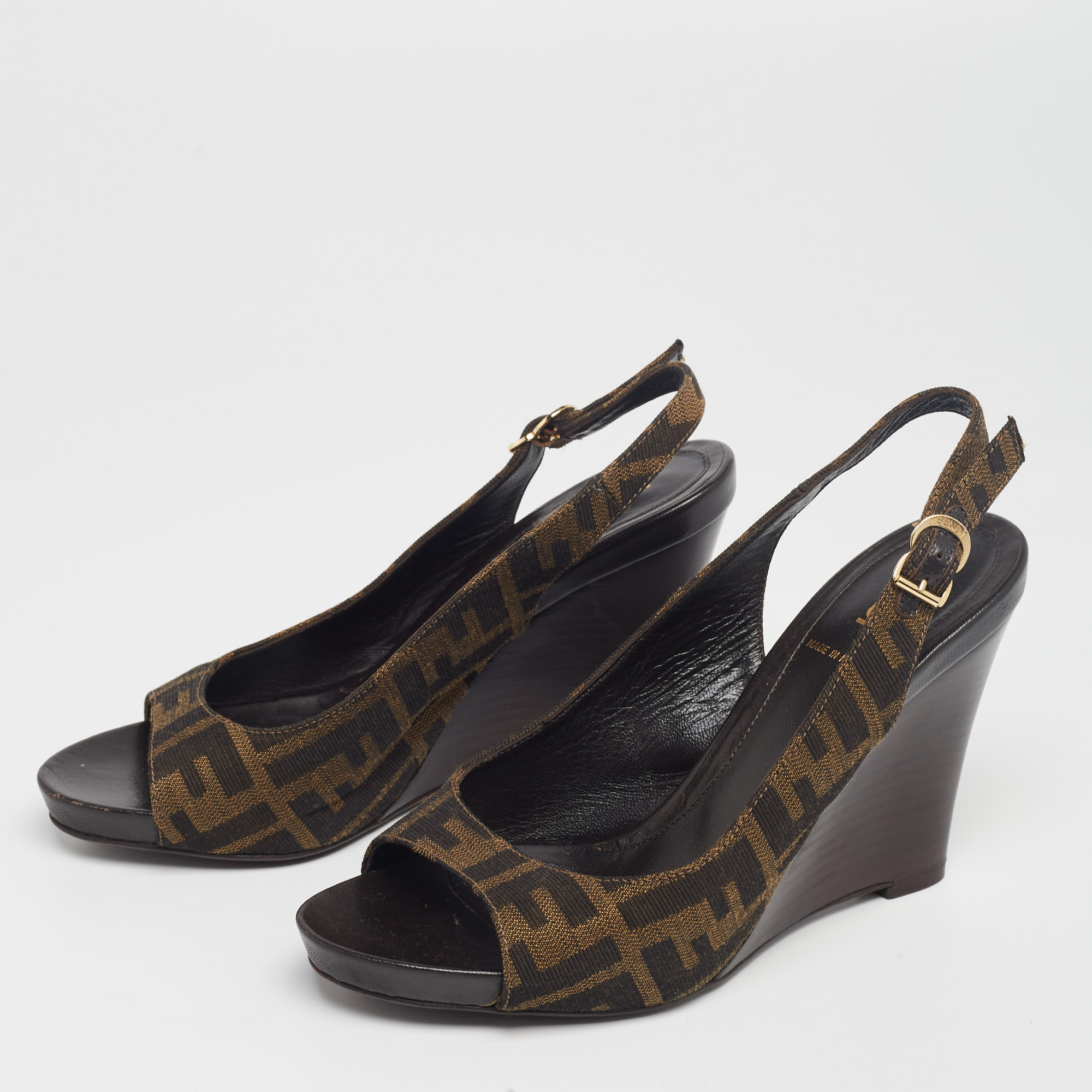 

Fendi Brown Zucca Canvas Open-Toe Wedge Slingback Sandals Size
