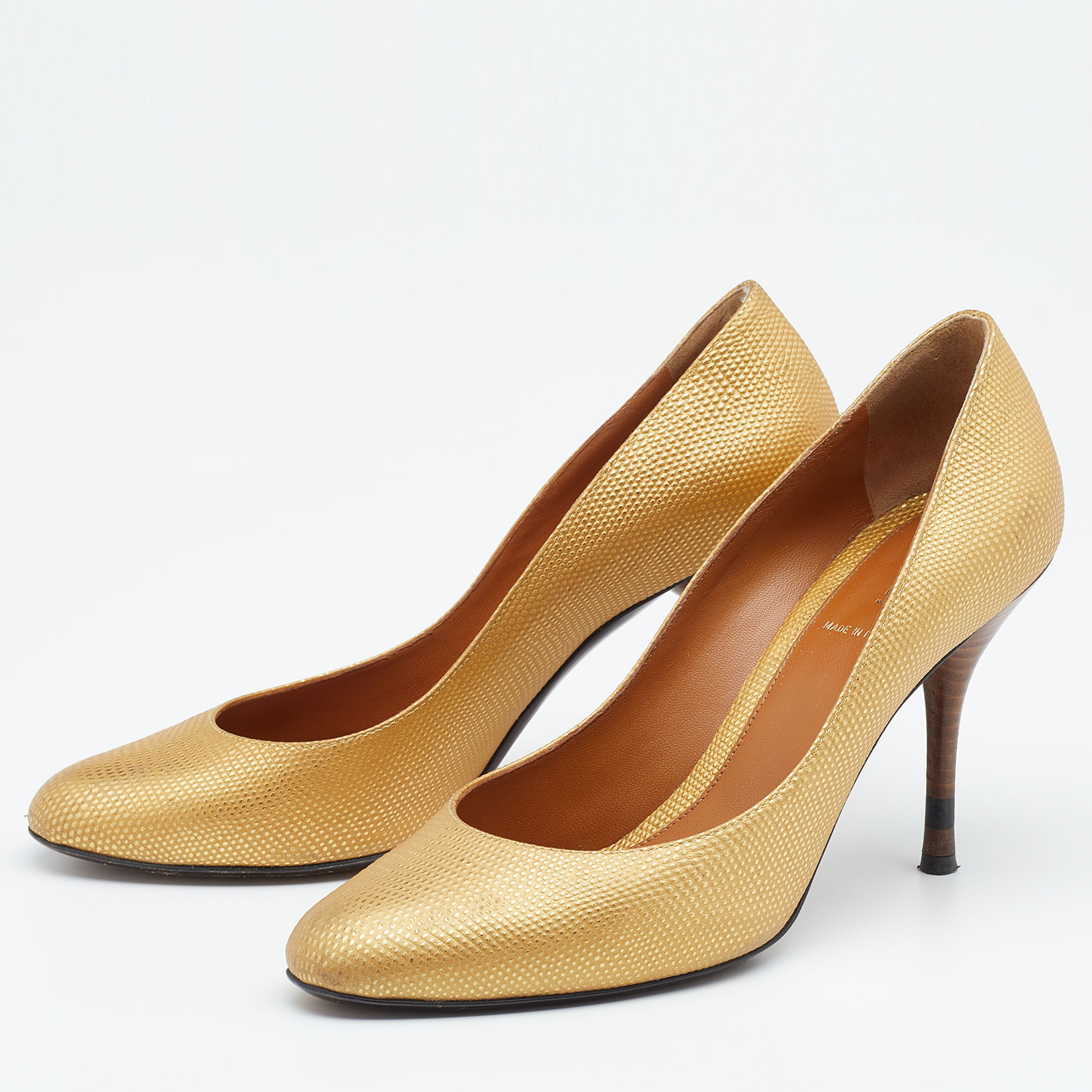 Fendi Gold Textured Leather Pumps Size