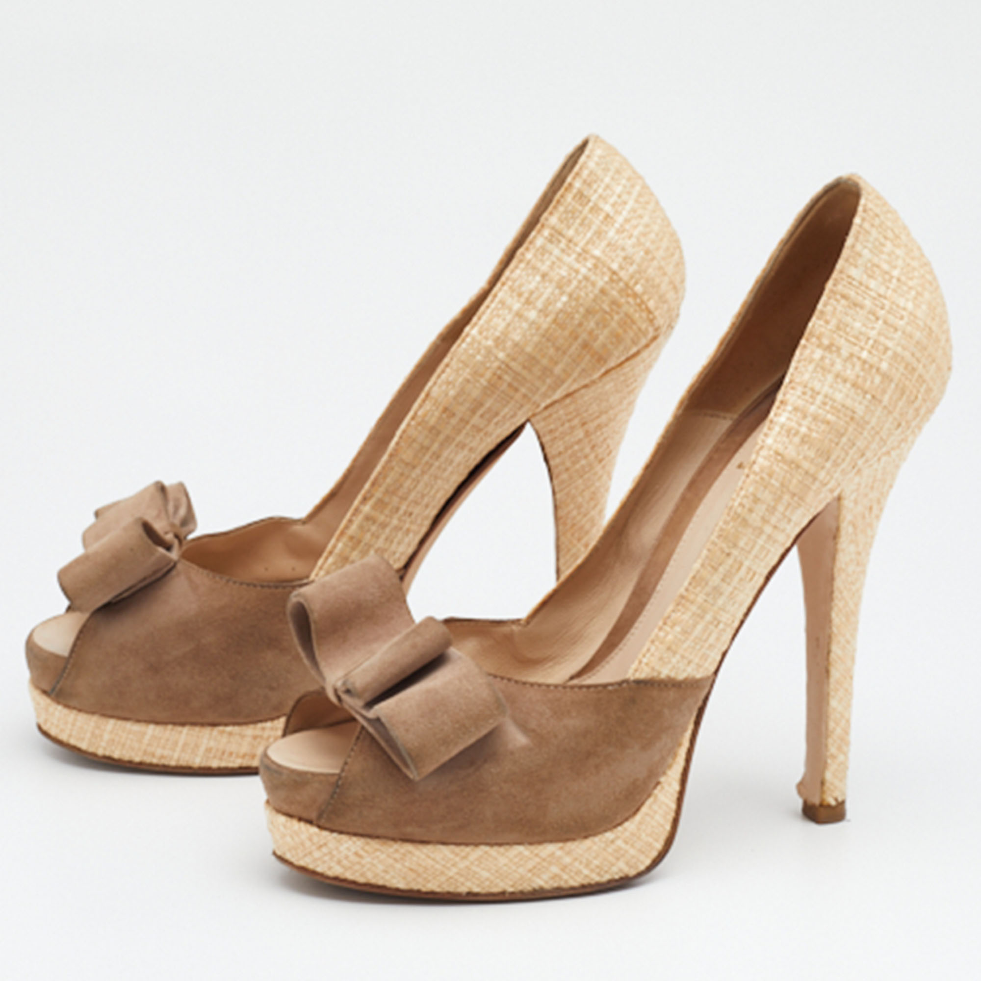 

Fendi Beige/Brown Suede And Jute Bow Detail Peep Toe Platform Pumps Size