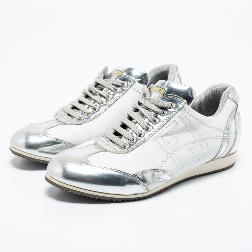 

Fendi Silver/White Leather Low Top Sneakers Size
