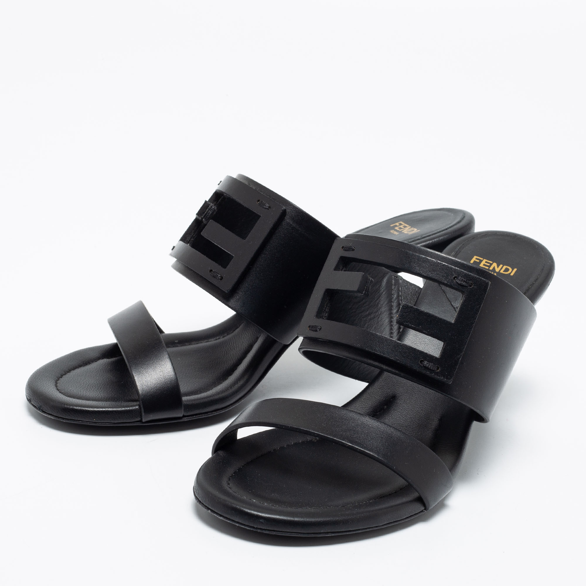 

Fendi Black Leather Baguette Slide Sandals Size