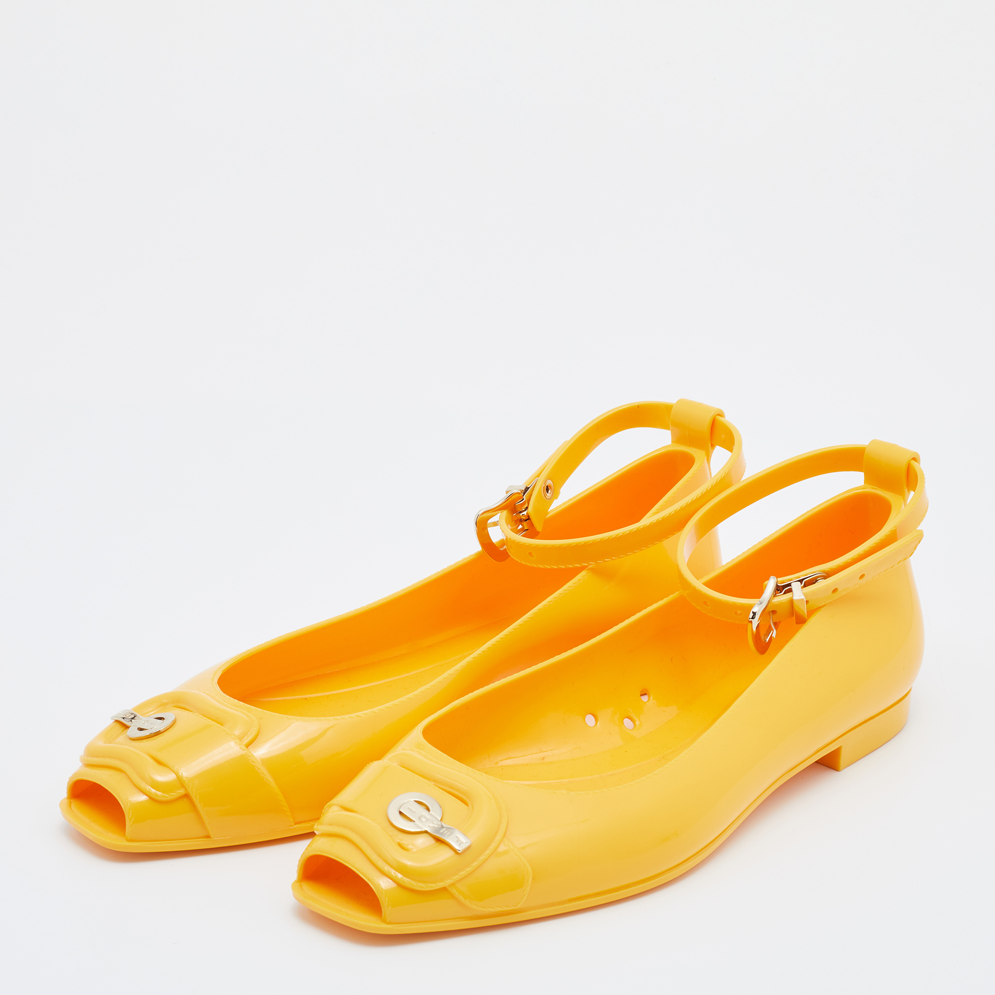 

Fendi Yellow Jelly Peep Toe Ankle Strap Flat Sandals Size