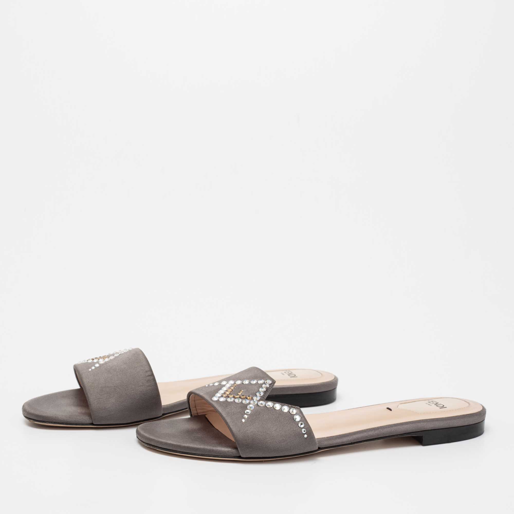 

Fendi Grey Crystal Embellished Satin Flat Slides Size