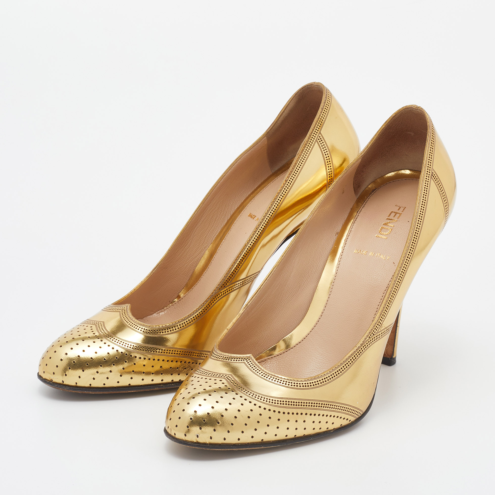 

Fendi Metallic Gold Leather Perforated Brogue Detail Pumps Size