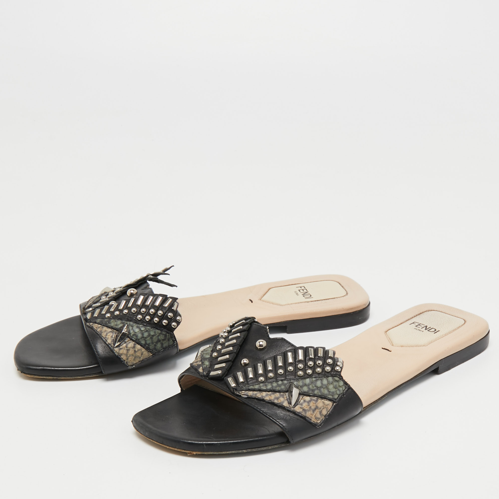 

Fendi Black Leather Studded Flat Slides Size