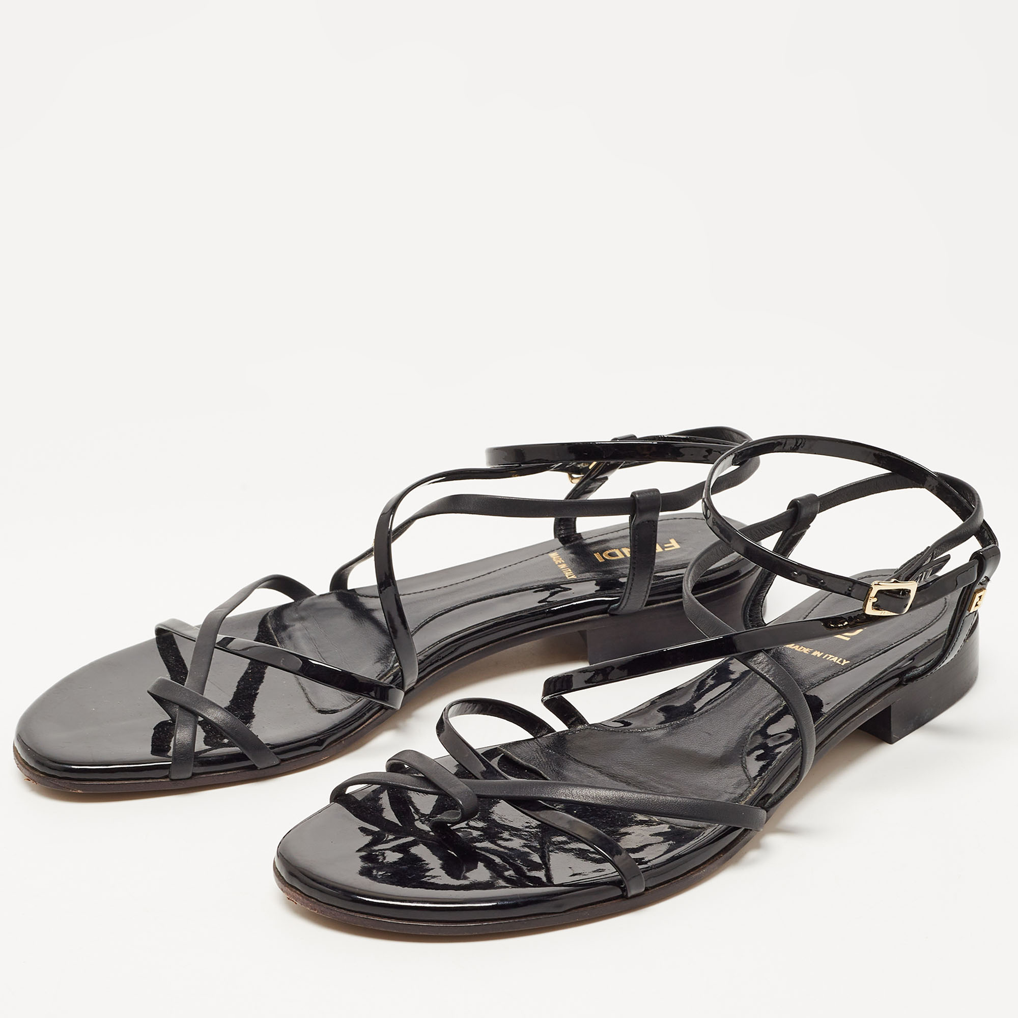 

Fendi Black Patent and Leather Strappy Flat Sandals Size