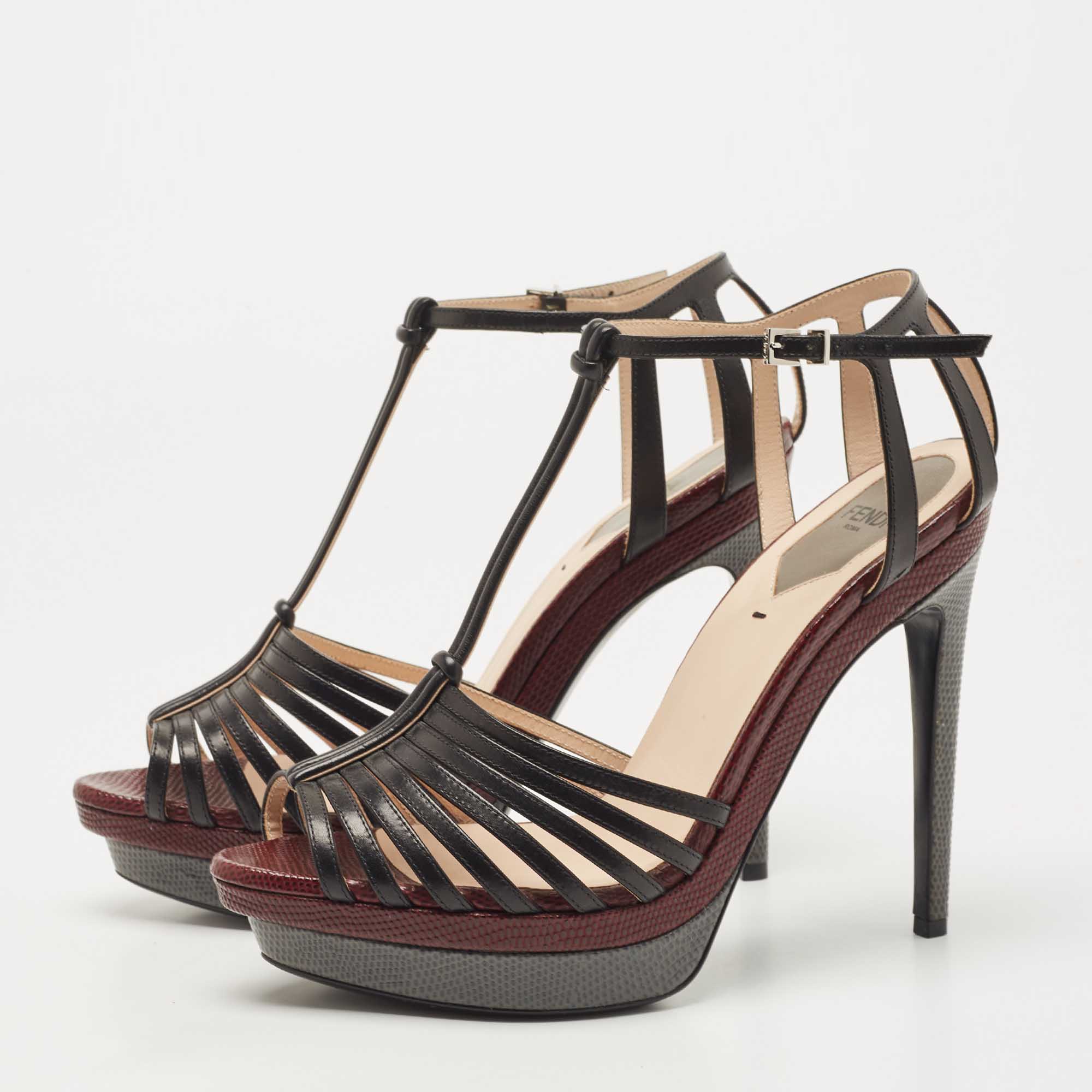 

Fendi Black Leather Strappy T-Bar Platform Sandals Size