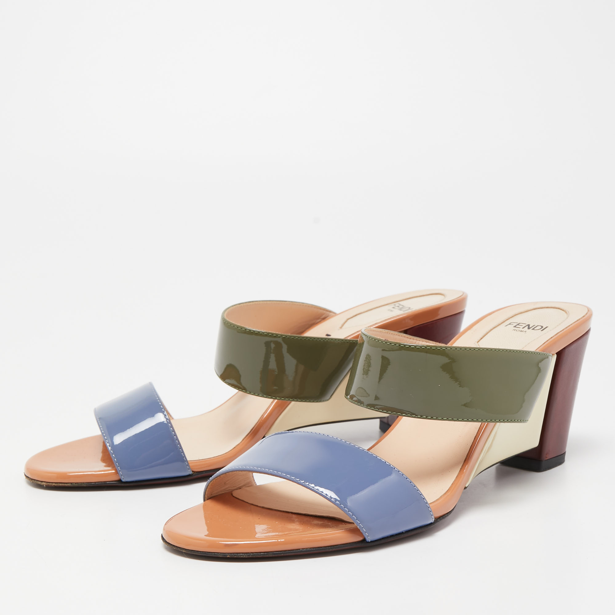 

Fendi Multicolor Patent Leather Wedge Slide Sandals Size, Blue