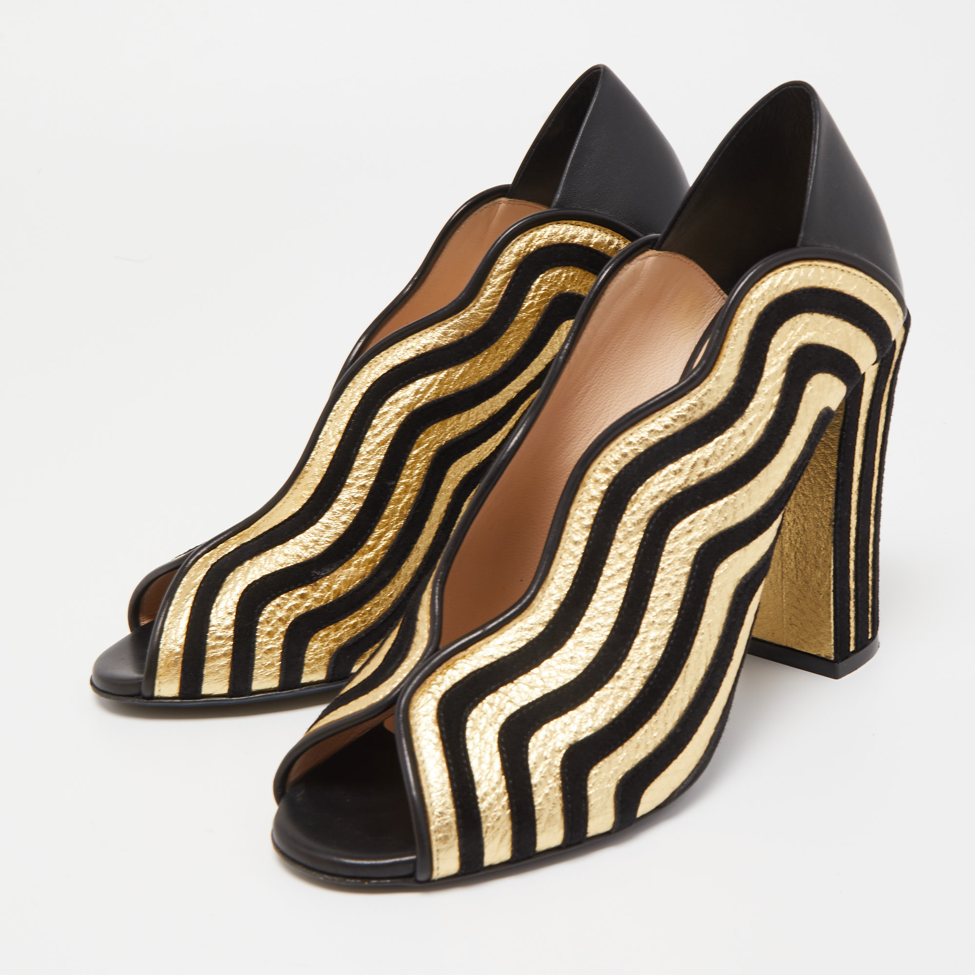 

Fendi Gold/Black Leather and Suede Vamp Peep Toe Pumps Size