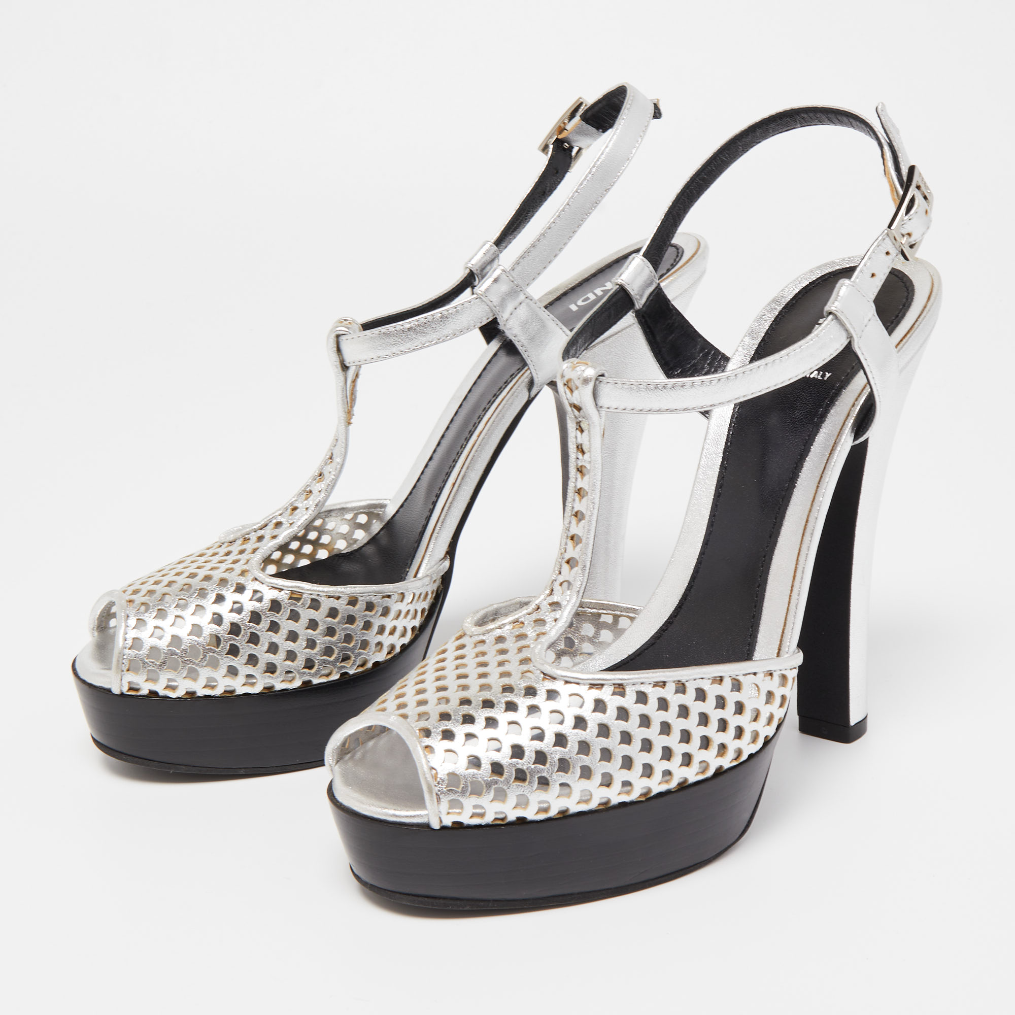 

Fendi Metallic Silver Laser Cut Leather T-Strap Peep Toe Platform Sandals Size