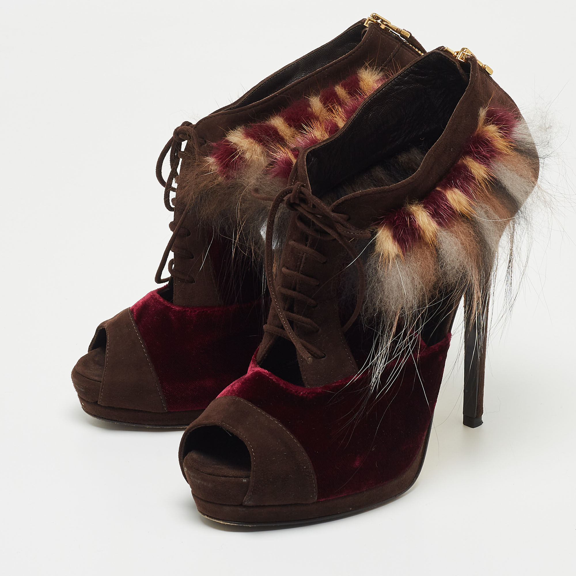 

Fendi Multicolor Faux Fur and Suede Embellished Booties Size