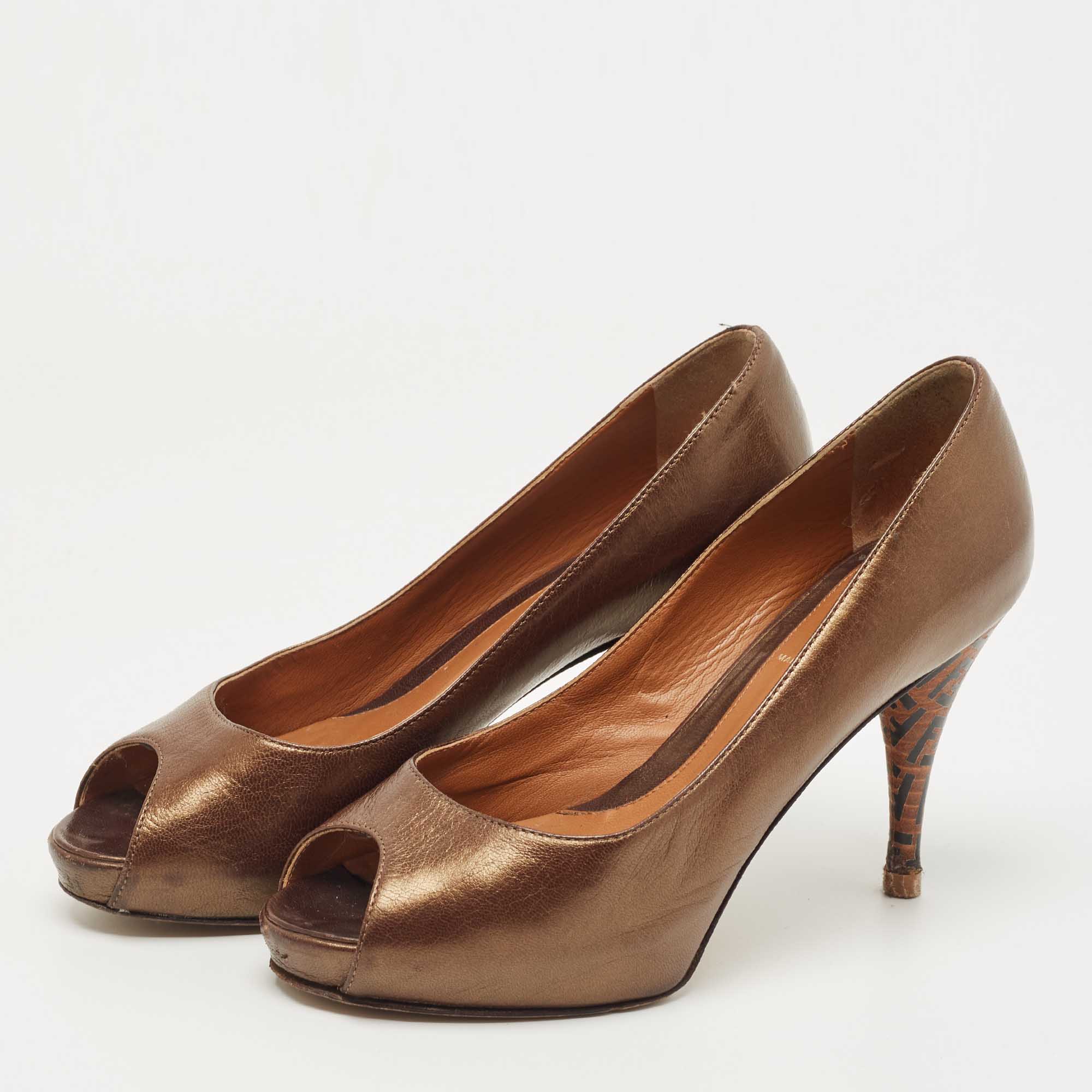 

Fendi Metallic Brown Leather Zucca Heel Peep Toe Pumps Size