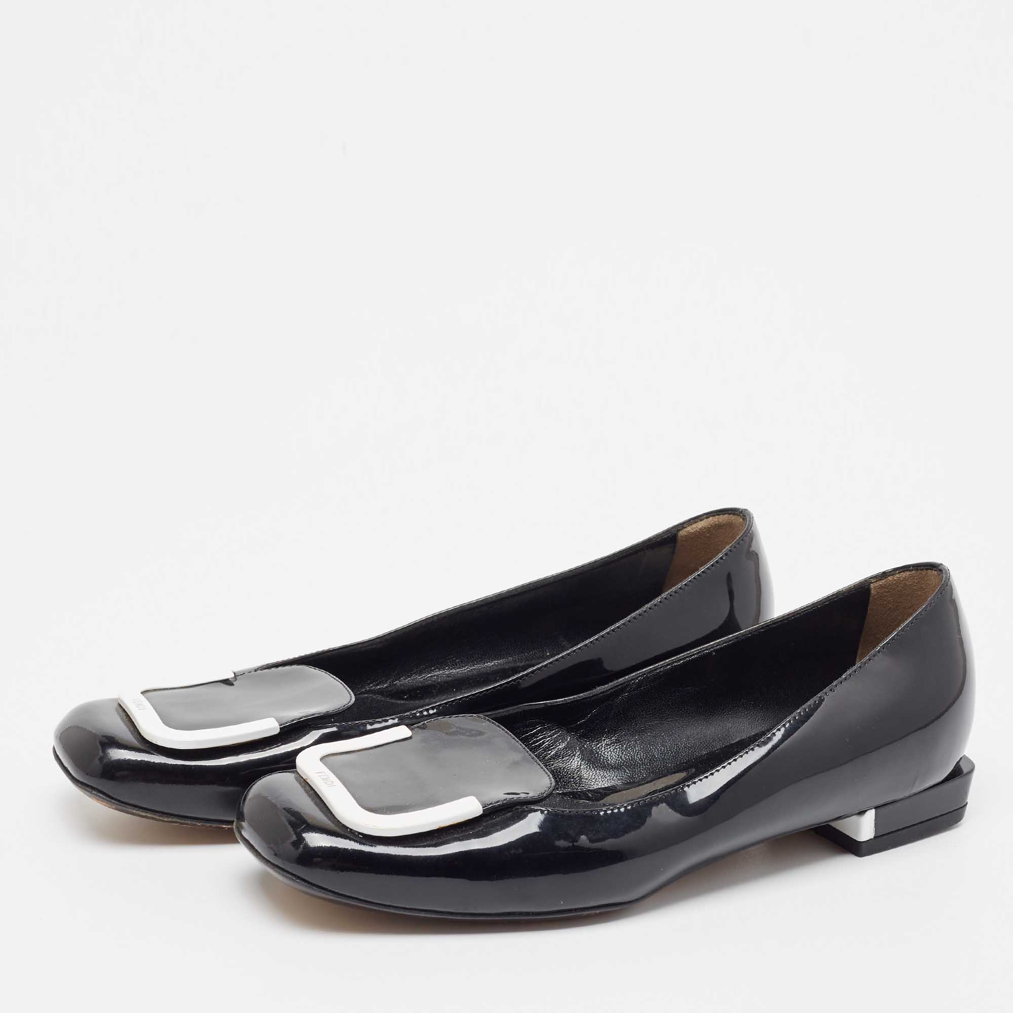 

Fendi Black Patent Leather Square Toe Ballet Flats Size