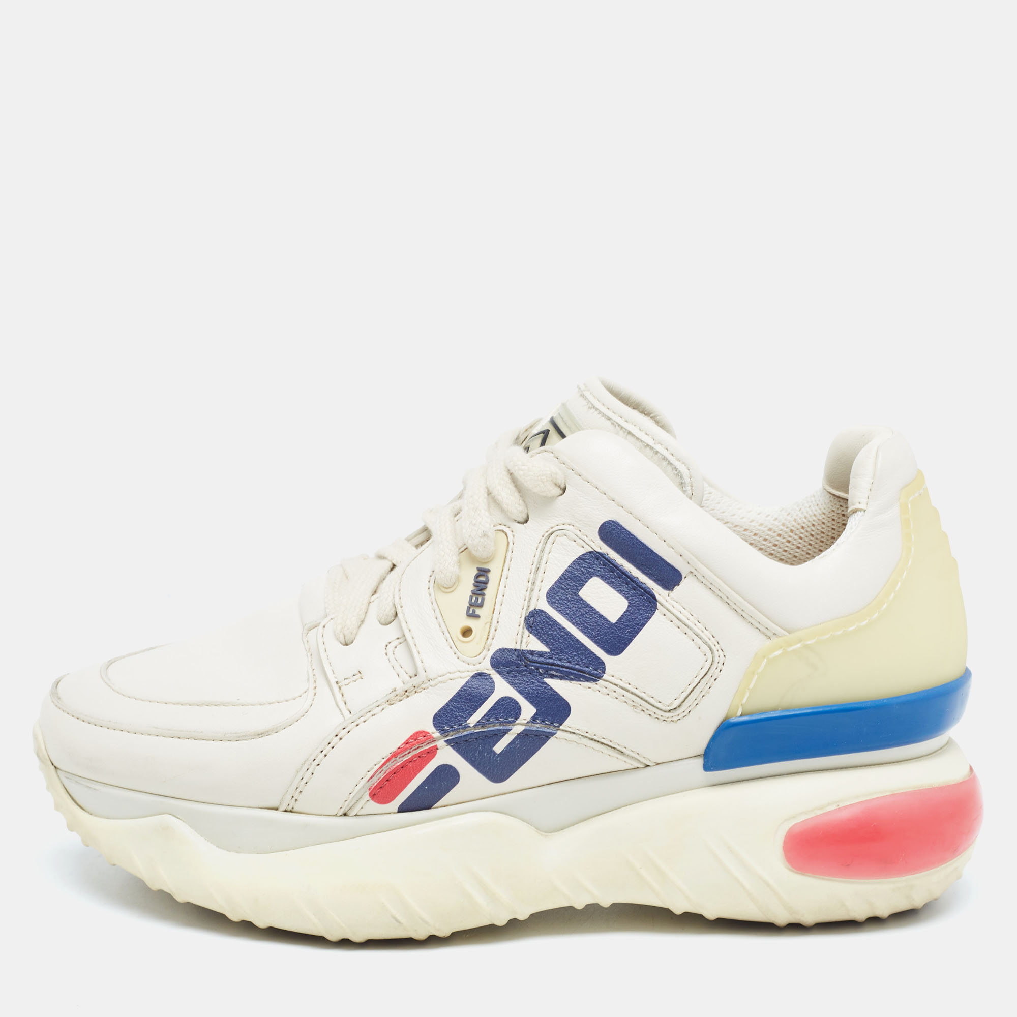 Coming in a classic silhouette these Fendi sneakers are a seamless combination of luxury comfort and style. These sneakers are designed with signature details and comfortable insoles.
