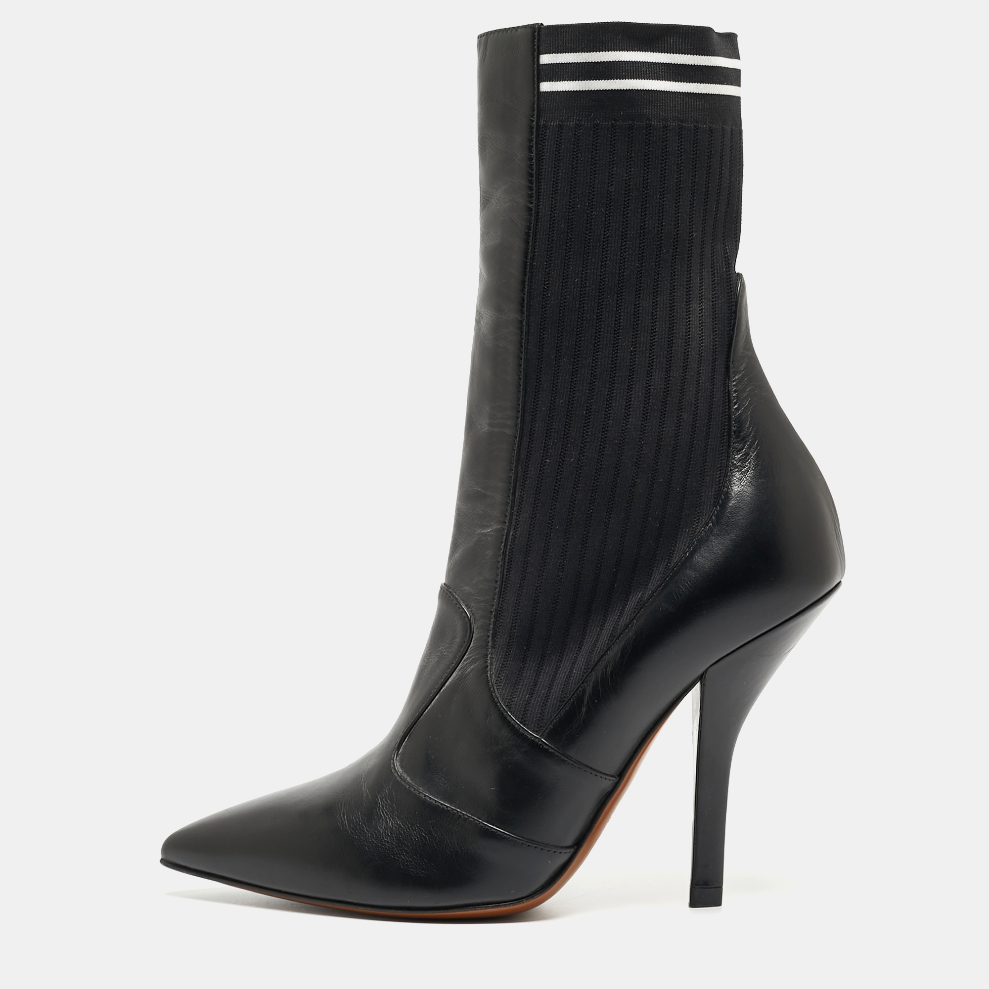

Fendi Black Leather and Fabric Ankle Boots Size
