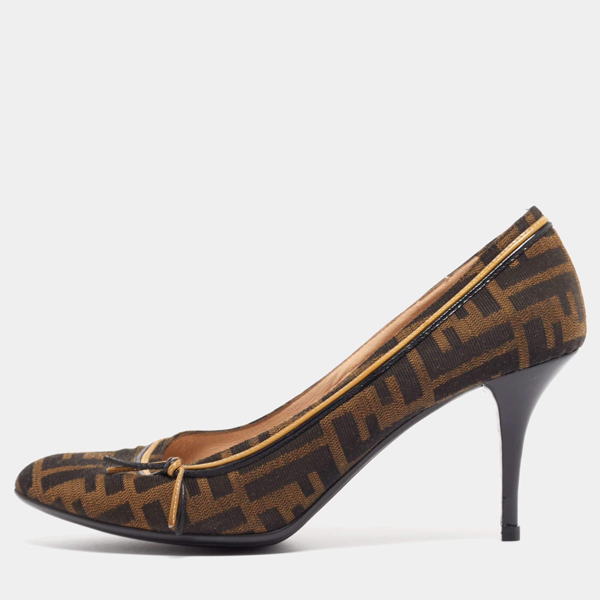 

Fendi Brown/Black Tobacco Zucca Canvas and Patent Leather Bow Pumps Size