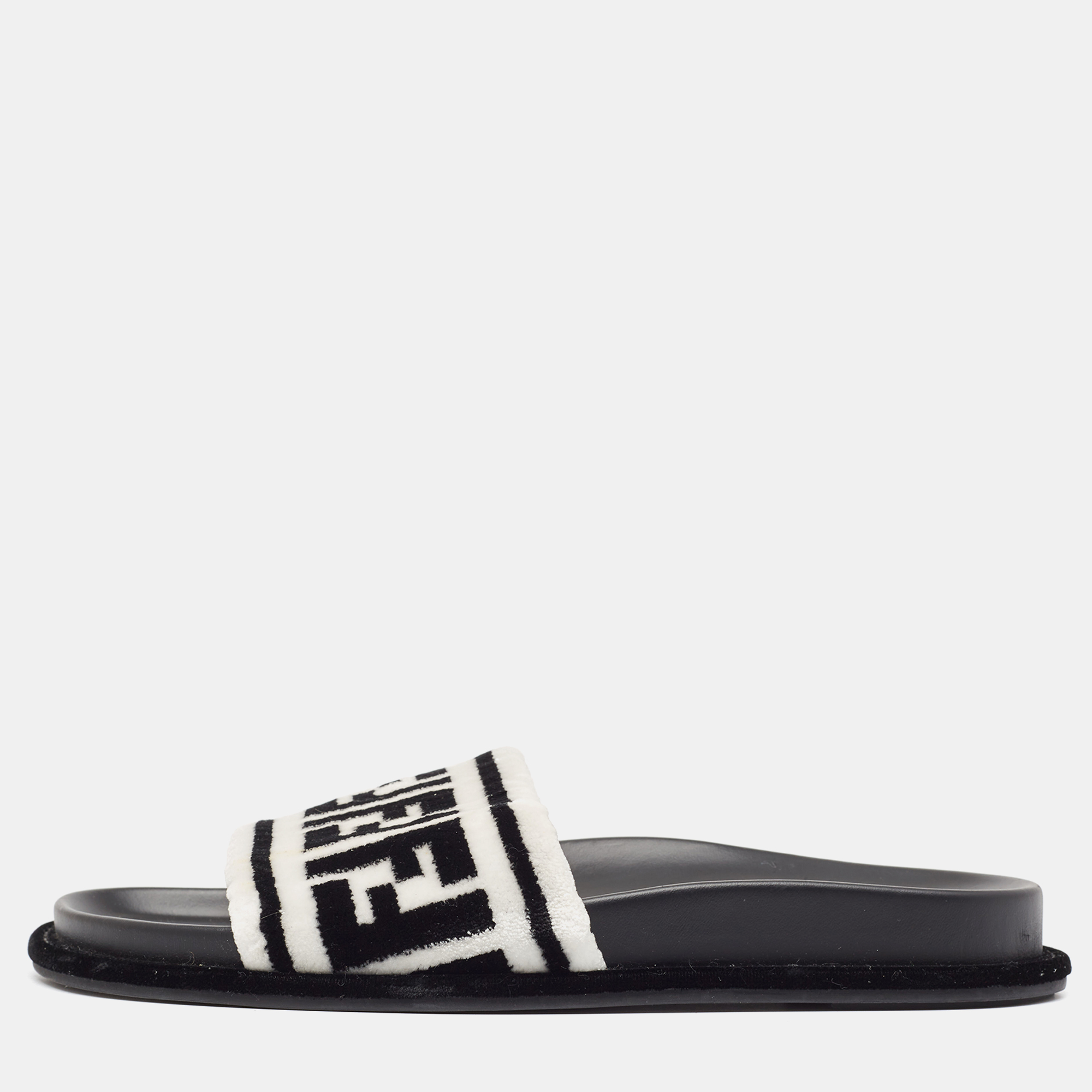 

Fendi Black/White Fur FF Flat Slides Size