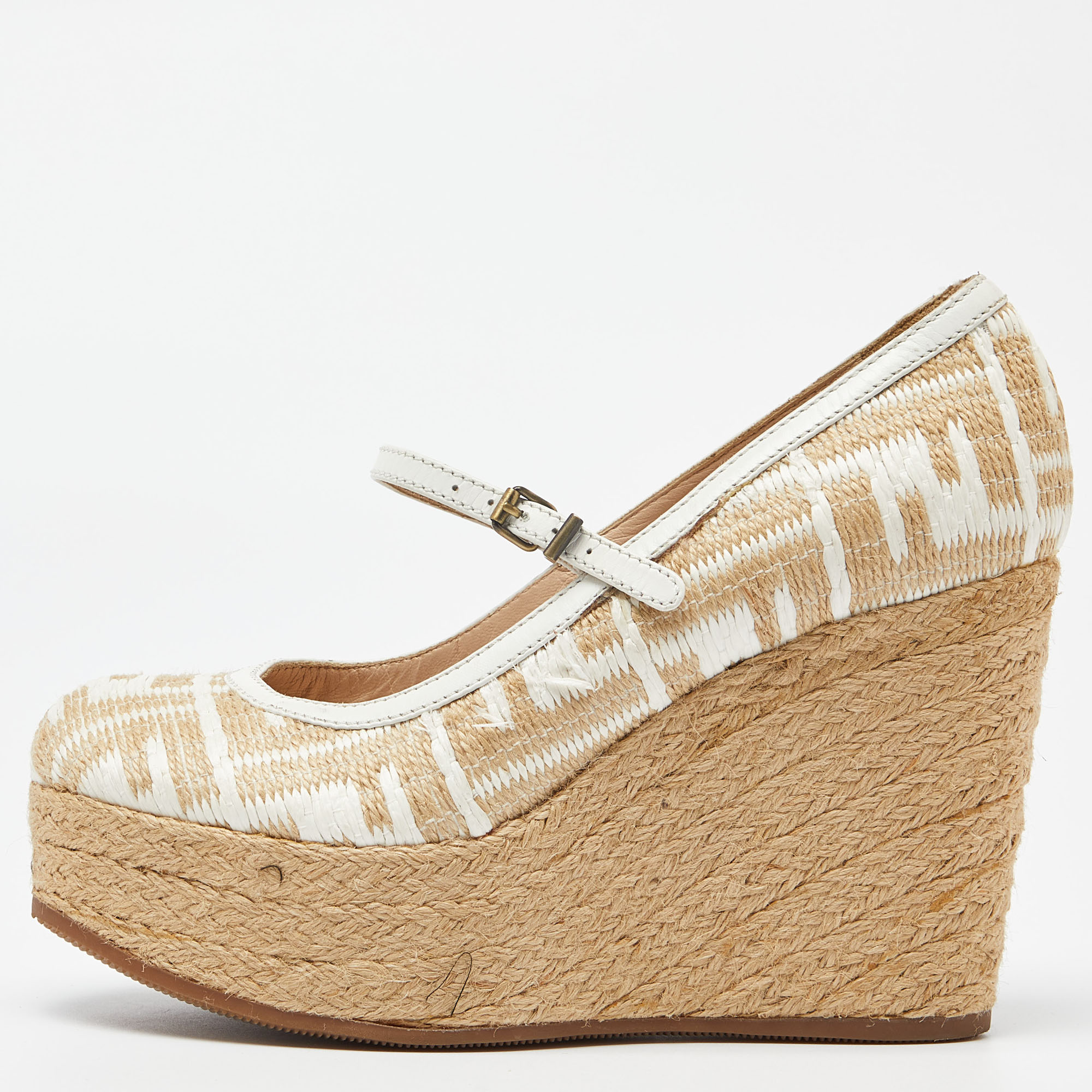

Fendi Beige Raffia and Leather Wedge Platform Pumps Size