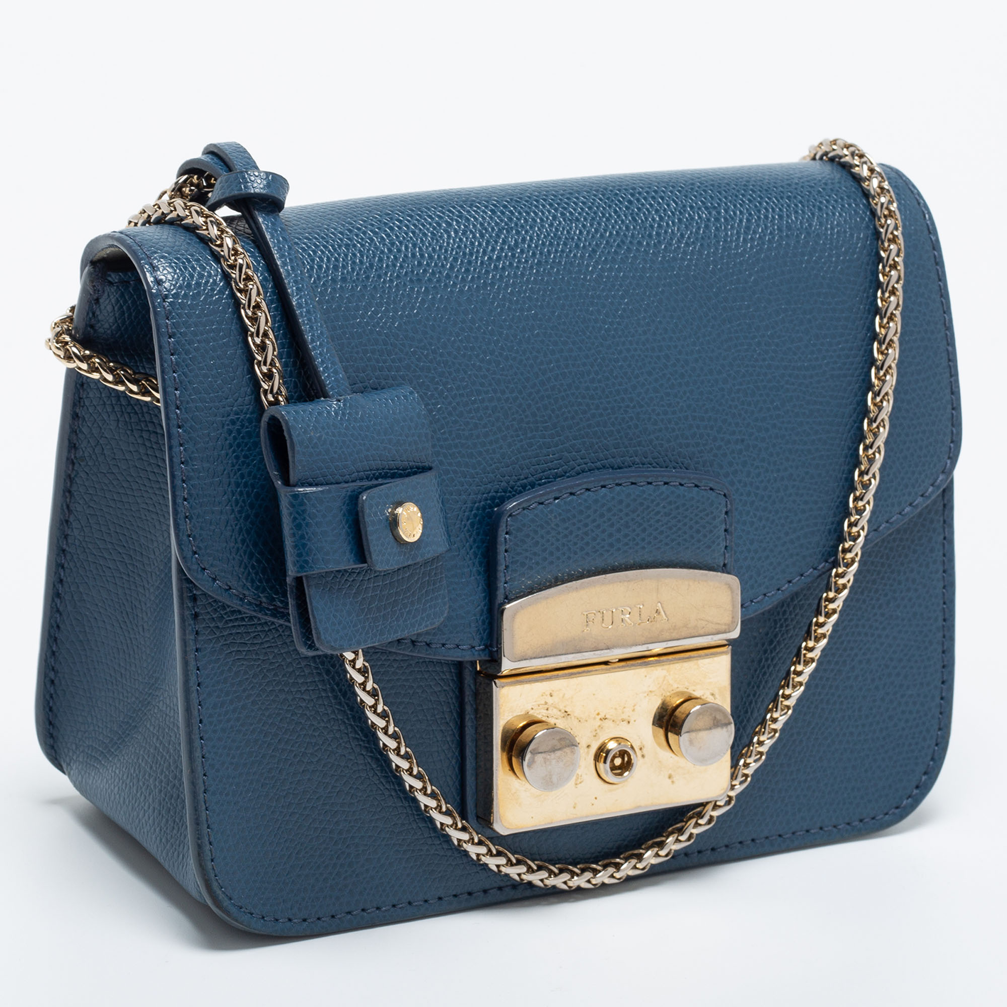 

Furla Blue Leather Mini Metropolis Chain Crossbody Bag