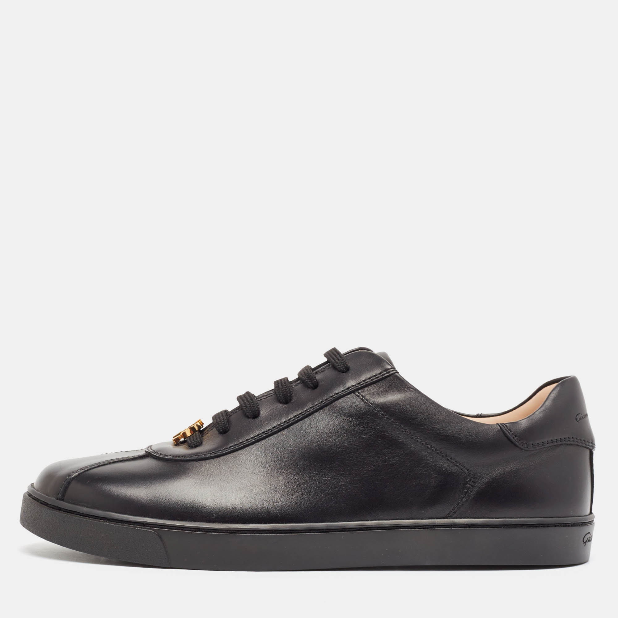 

Gianvito Rossi Black Leather Low Top Sneakers Size