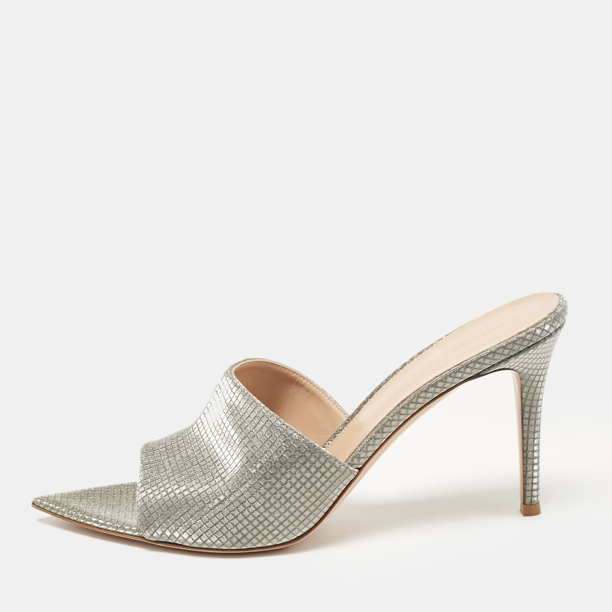 

Gianvito Rossi Metallic Grey Textured Fabric Alise Sandals Size