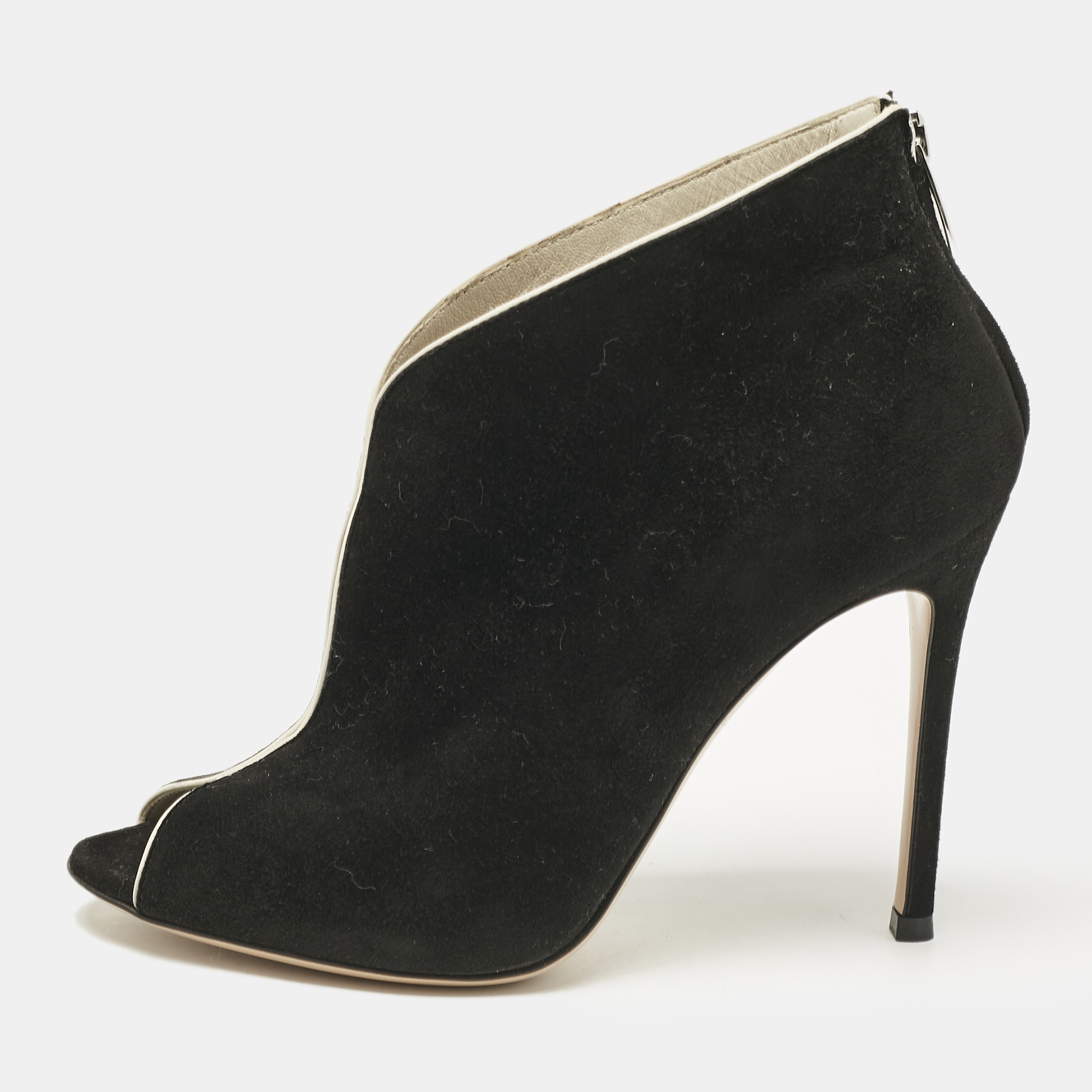 

Gianvito Rossi Black Suede Vamp Booties Size