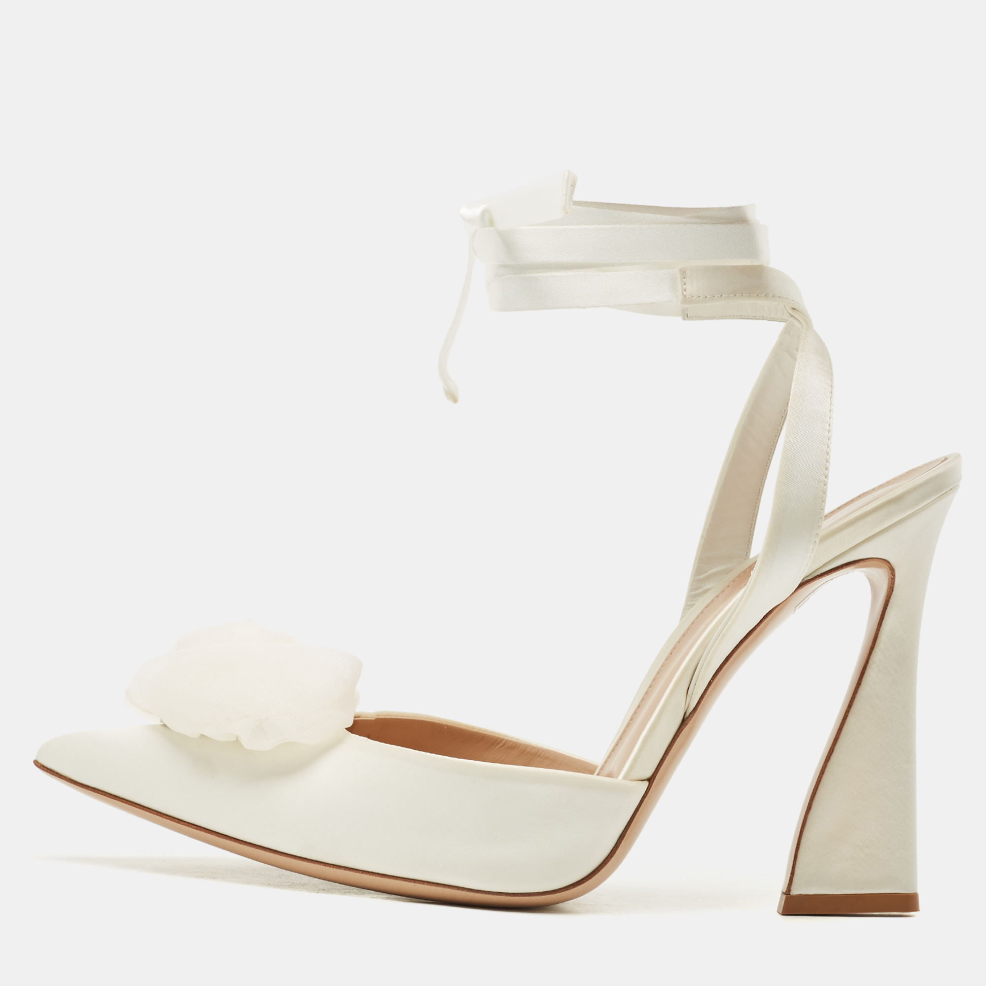 

Gianvito Rossi White Satin Flower Embellished Ankle Wrap Pumps Size