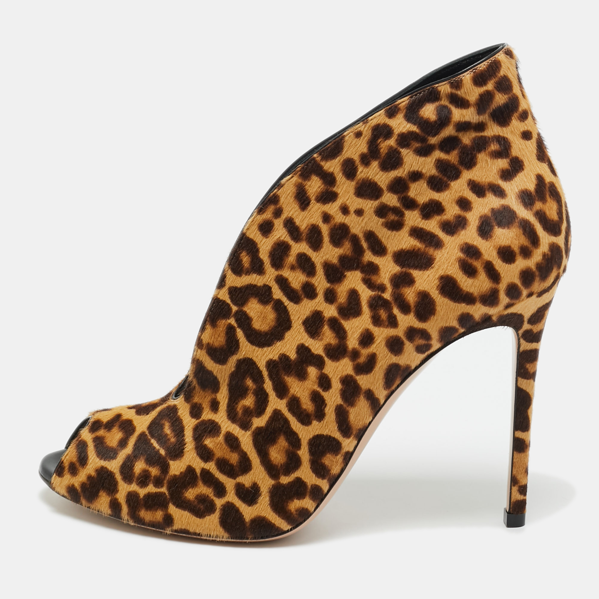 

Gianvito Rossi Brown Calf Hair Vamp Booties Size