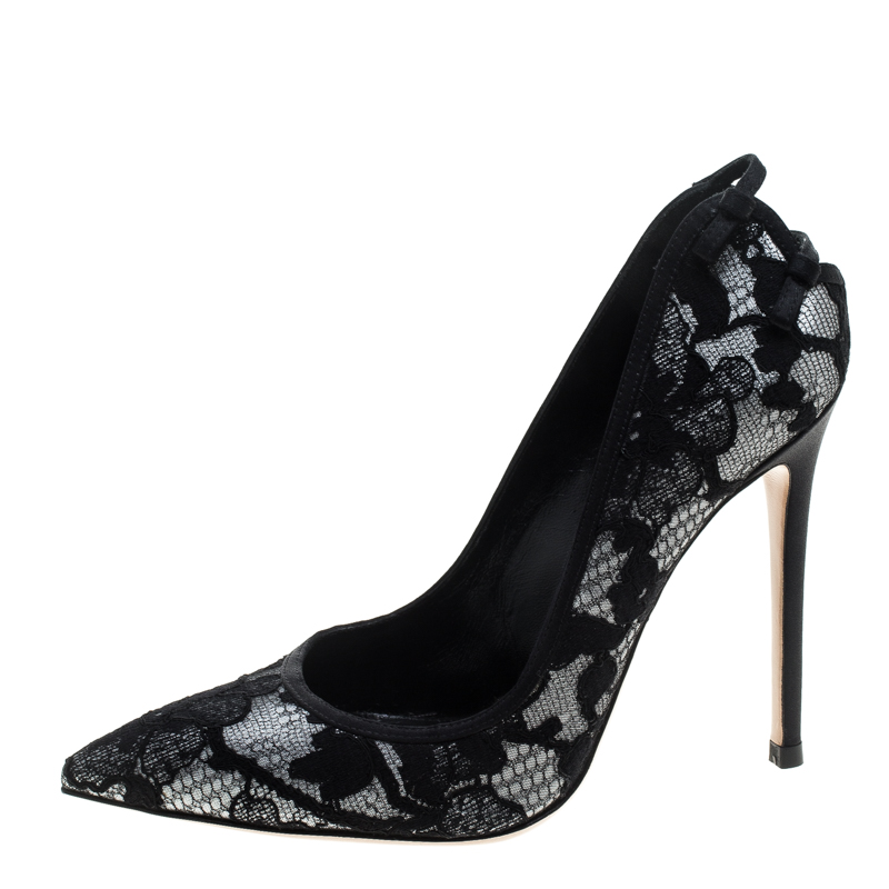 

Gianvito Rossi Black Satin and Lace Pointed Toe Pumps Size