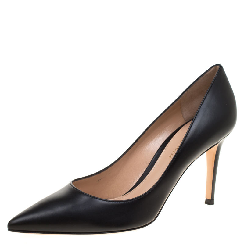 Pre Owned Gianvito Rossi Black Leather Pointed Toe Pumps Size 38.5