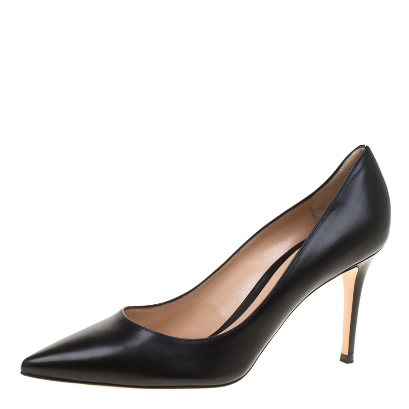 Pre Owned Gianvito Rossi Black Leather Pointed Toe Pumps Size 40.5