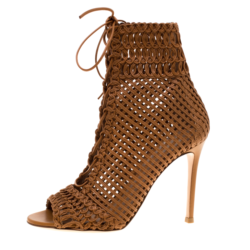 

Gianvito Rossi Brown Macrame Leather Peep Toe Booties Size