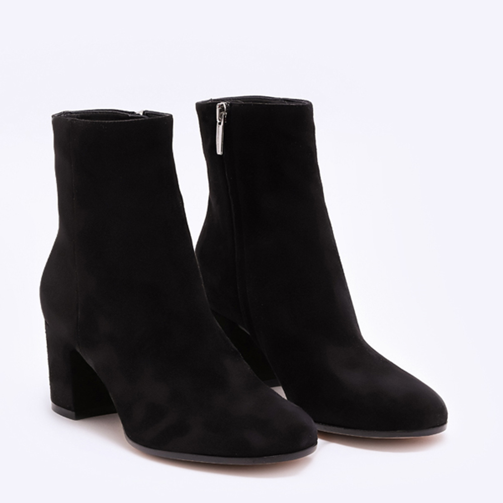 

Gianvito Rossi Black Suede Ankle Boots Size EU