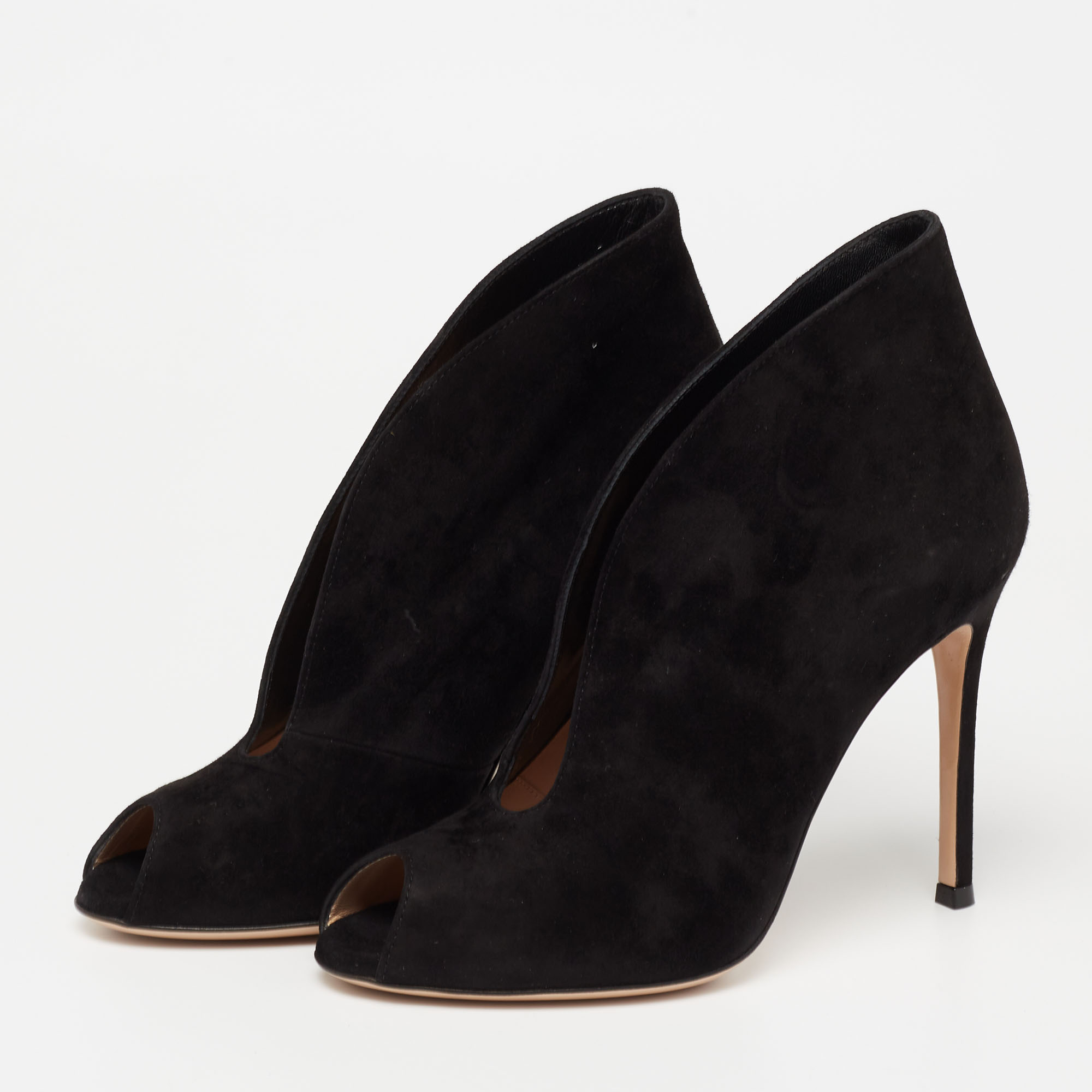 

Gianvito Rossi Black Suede Vamp Peep Toe Booties Size