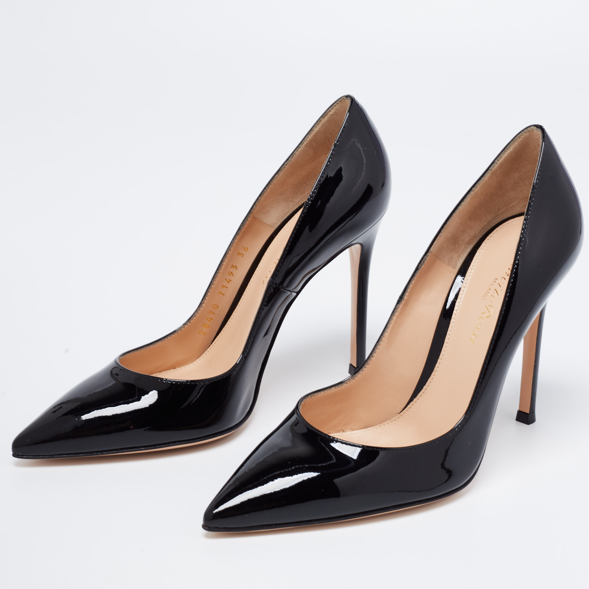 

Gianvito Rossi Black Patent Leather Gianvito Pointed Toe Pumps Size