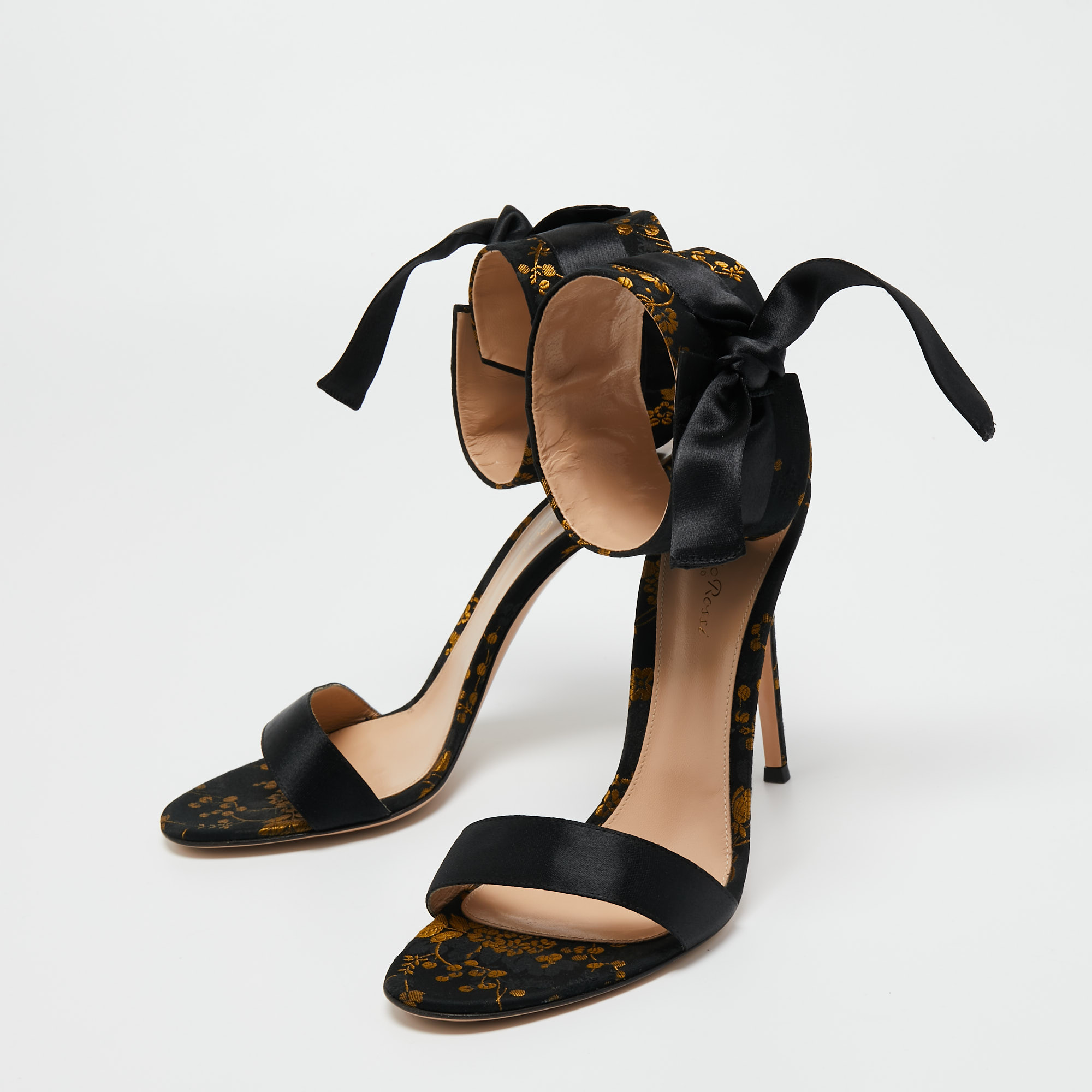 

Gianvito Rossi Black Satin and Brocade Fabric Ankle Strap Sandals Size