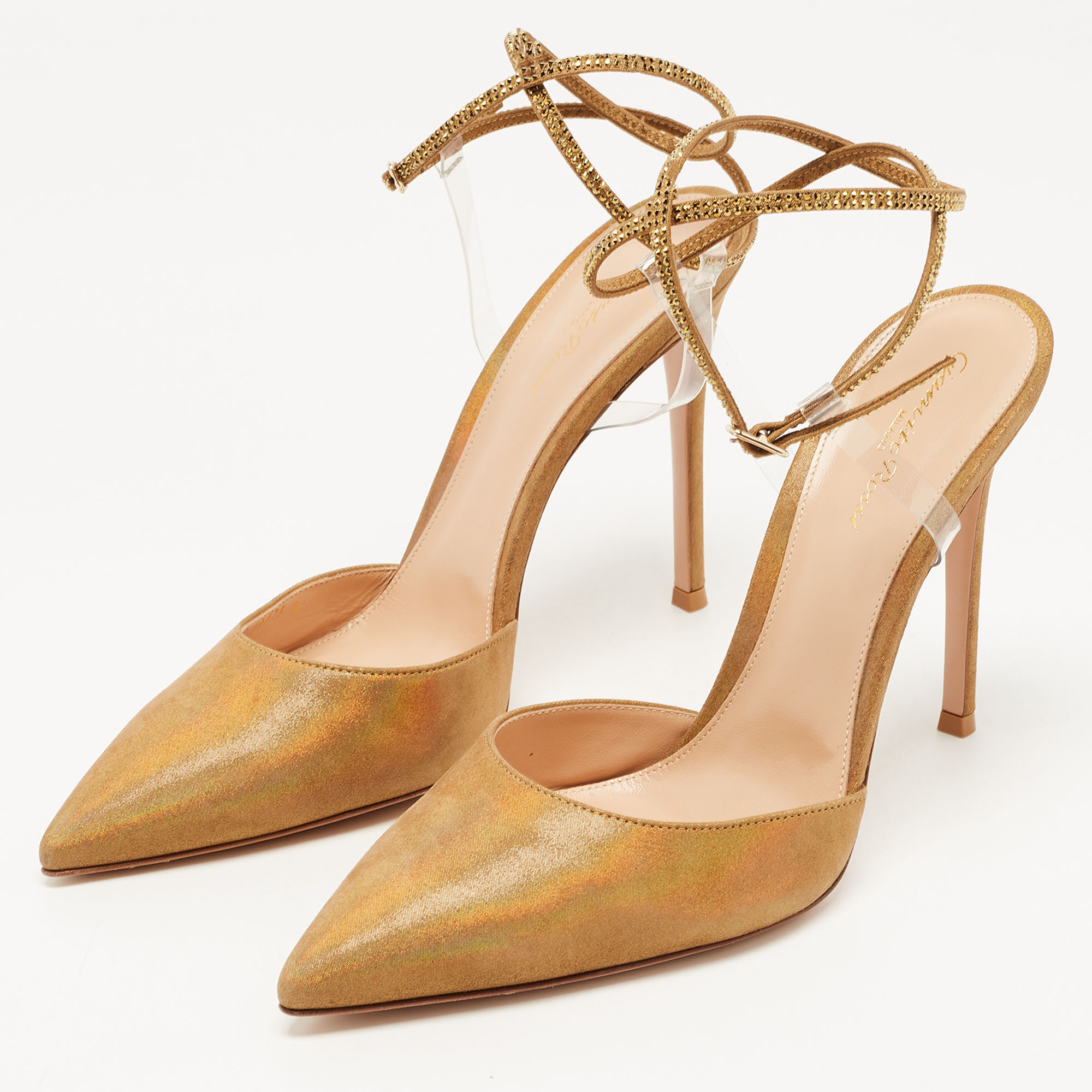 

Gianvito Rossi Gold PVC and Fabric Pointed Toe Slingback Pumps Size