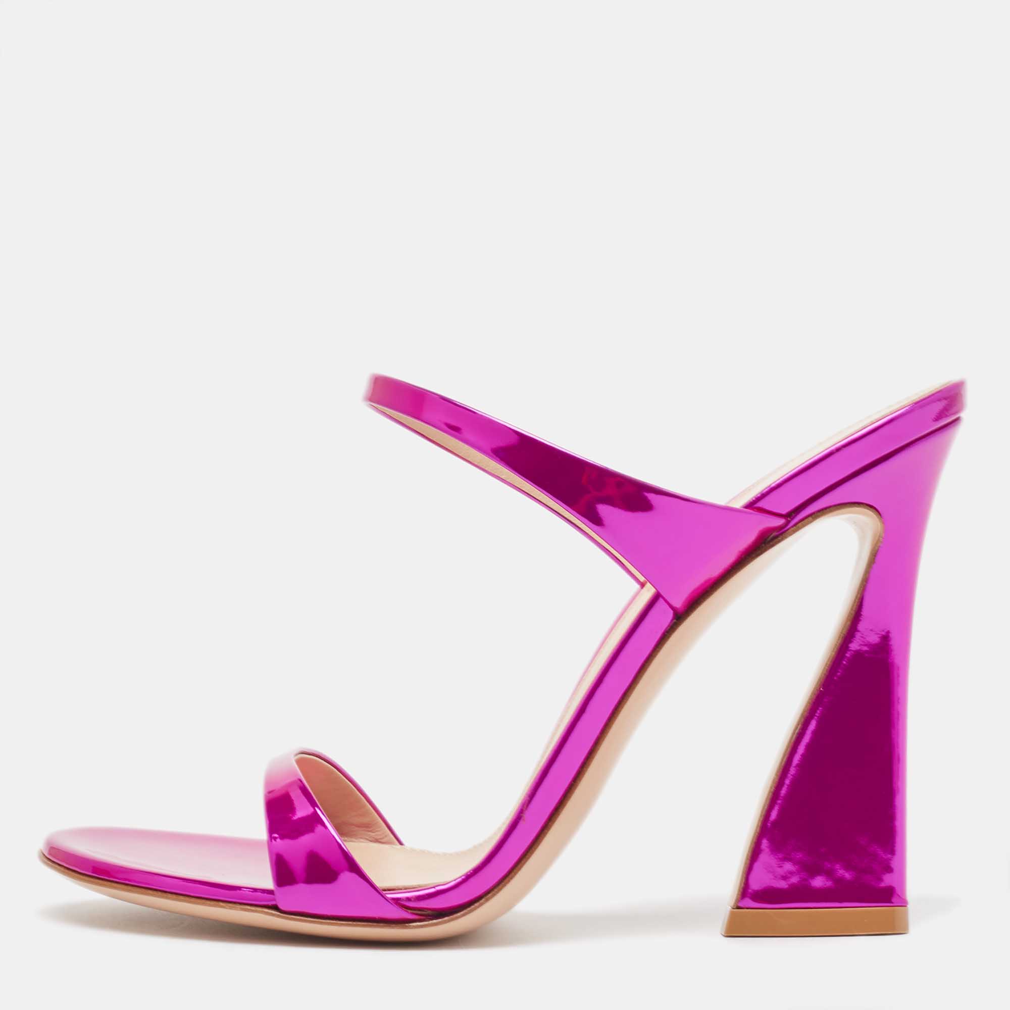 

Gianvito Rossi Metallic Pink Leather Aura Sandals Size