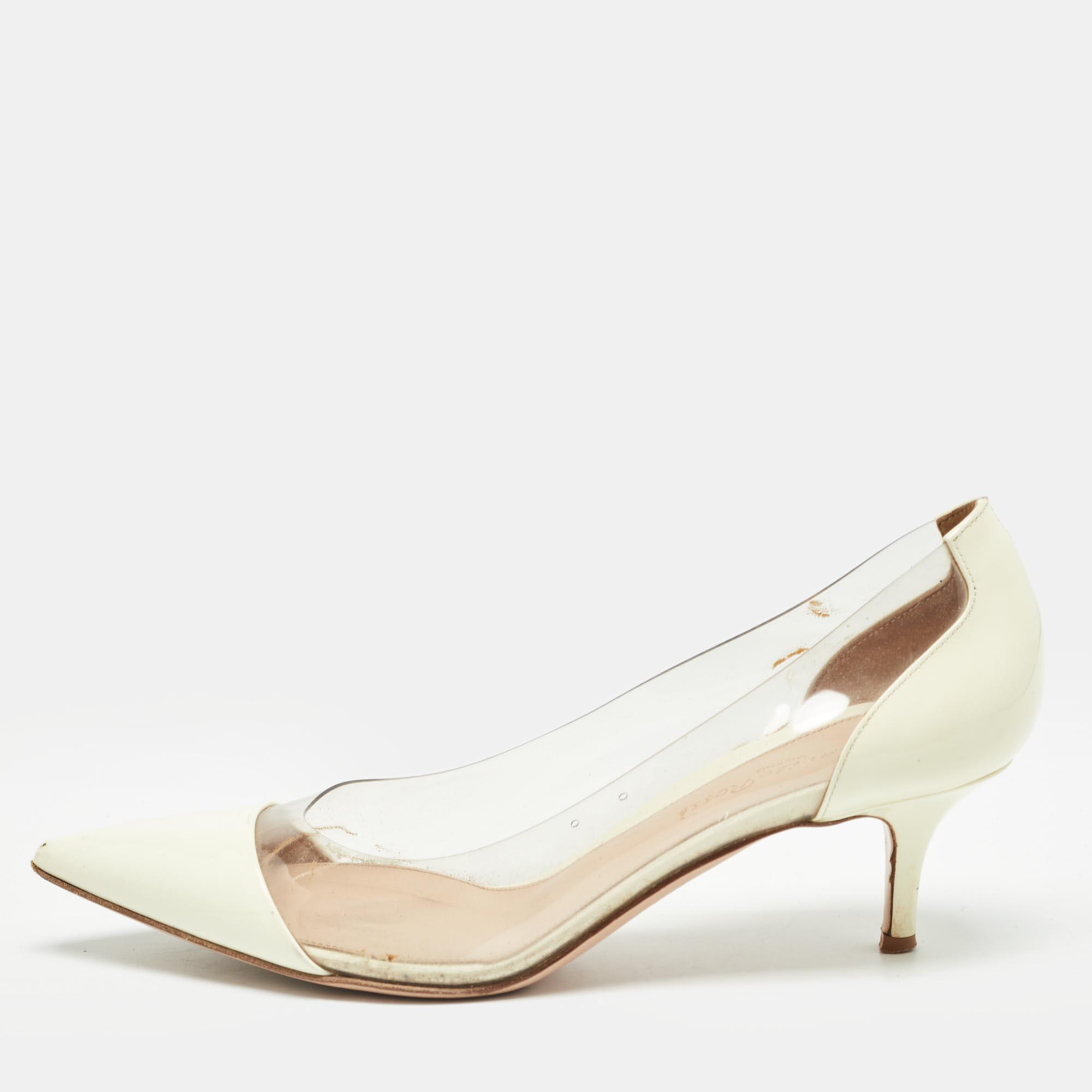 

Gianvito Rossi Cream Patent Plexi Pumps Size