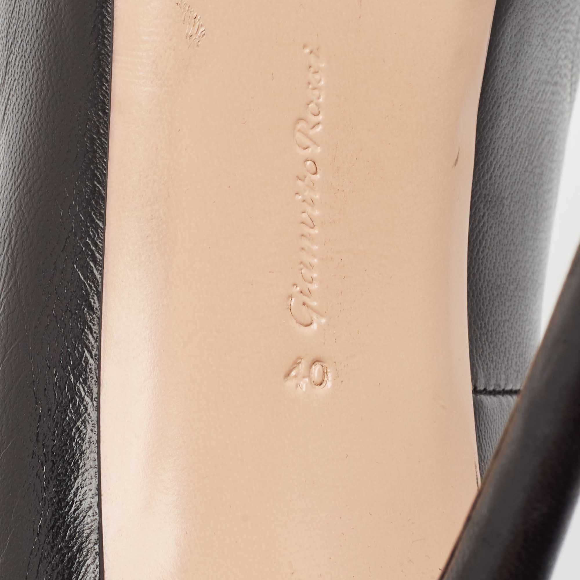 Gianvito Rossi Black Leather Pointed Toe Pumps Size 40 