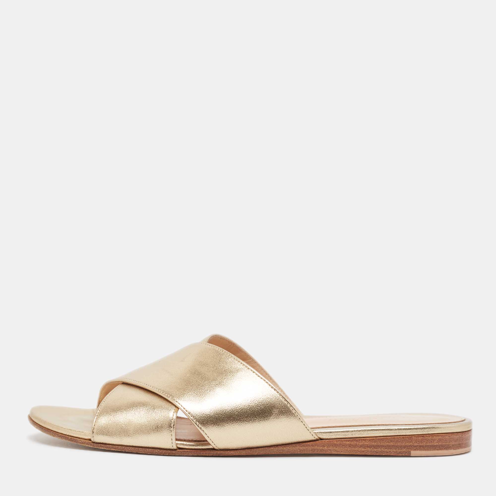 

Gianvito Rossi Gold Leather Flat Slides Size