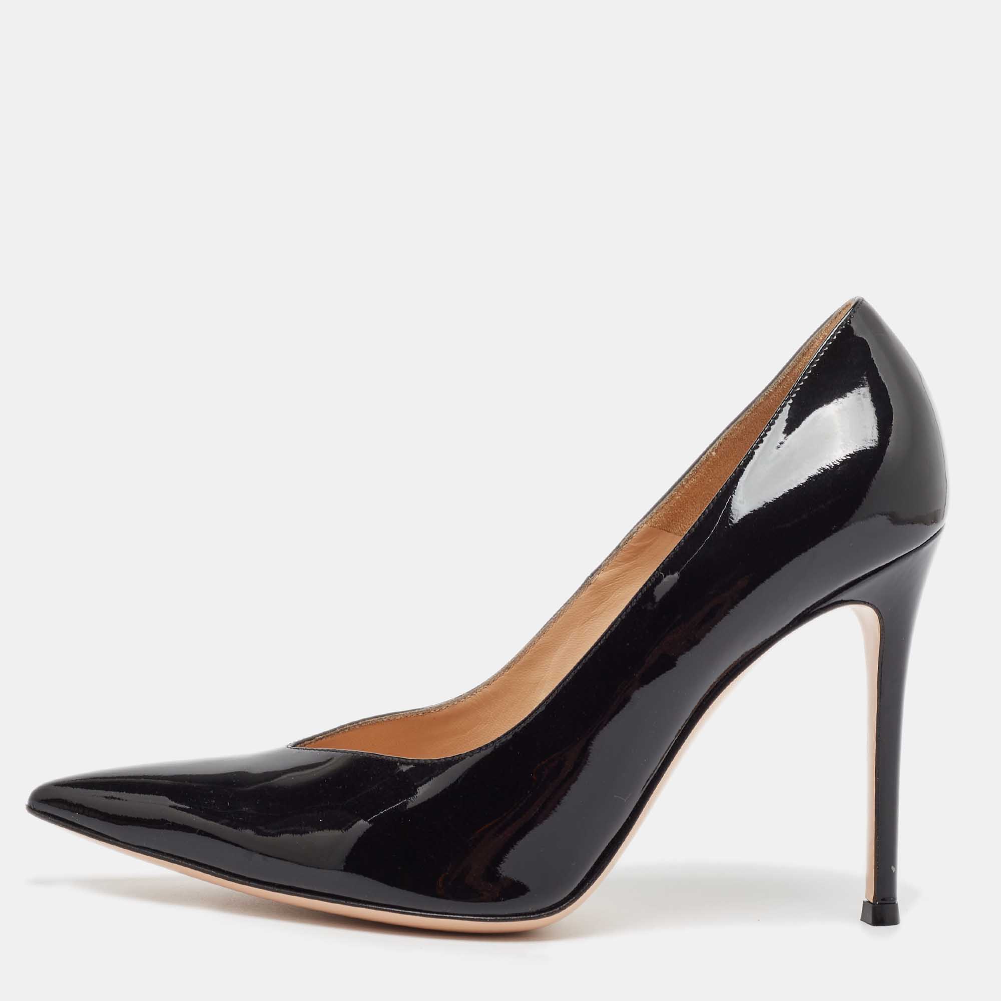 

Gianvito Rossi Black Patent Leather Pointed Toe Pumps Size