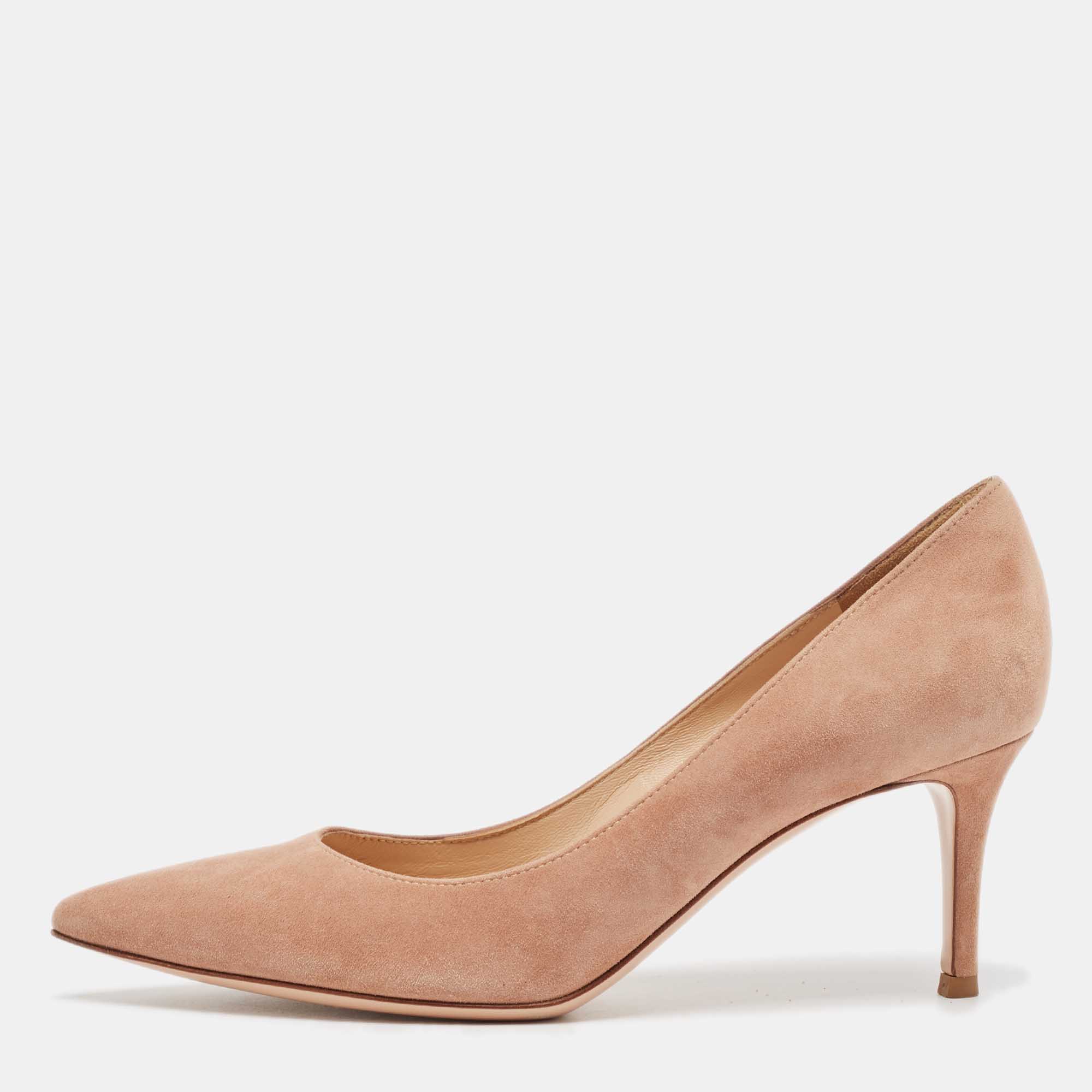 

Gianvito Rossi Pink Suede Gianvito Pumps Size