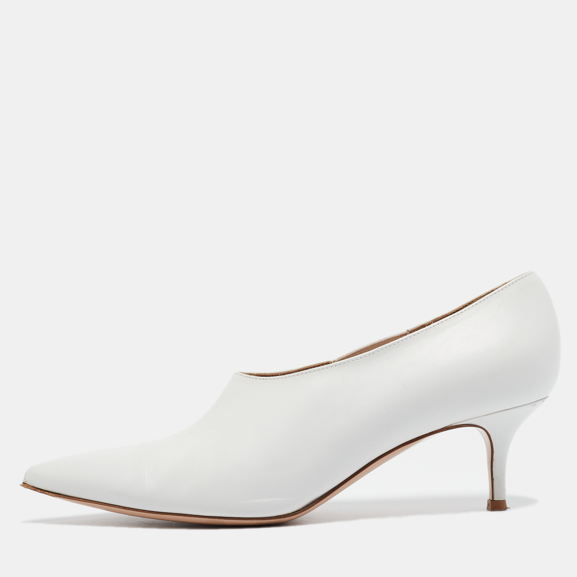 

Gianvito Rossi White Leather Pointed Toe Pumps Size