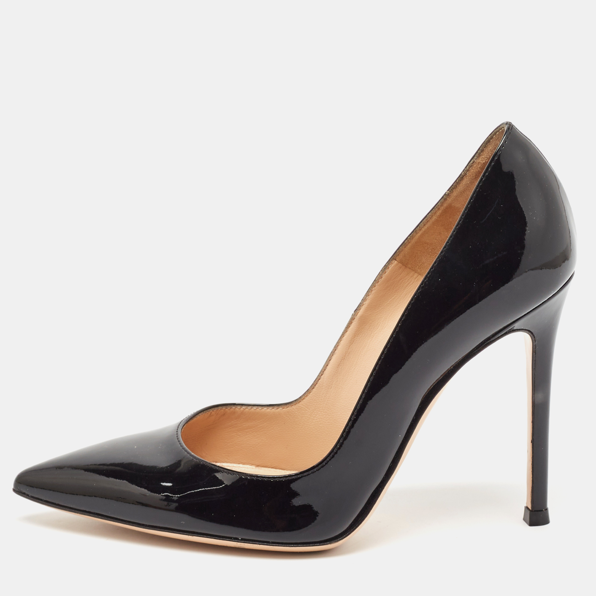 

Gianvito Rossi Black Patent Leather Plexi Pumps Size