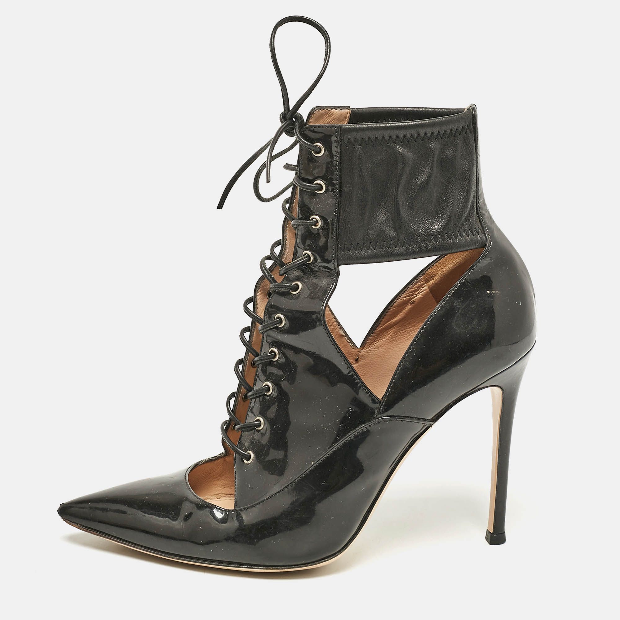 

Gianvito Rossi Black Patent and Leather Lace-Up Ankle Booties Size