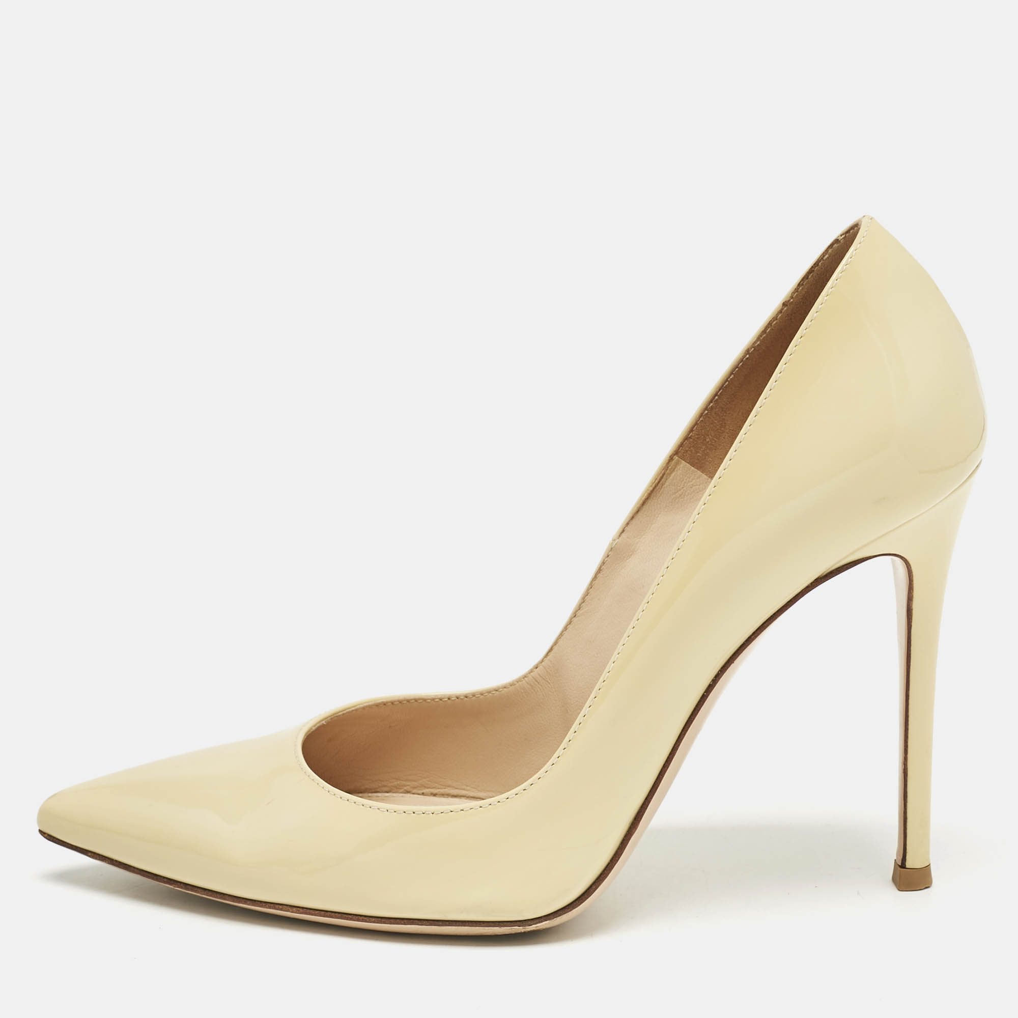 

Gianvito Rossi Beige Patent Leather Pointed Toe Pumps Size