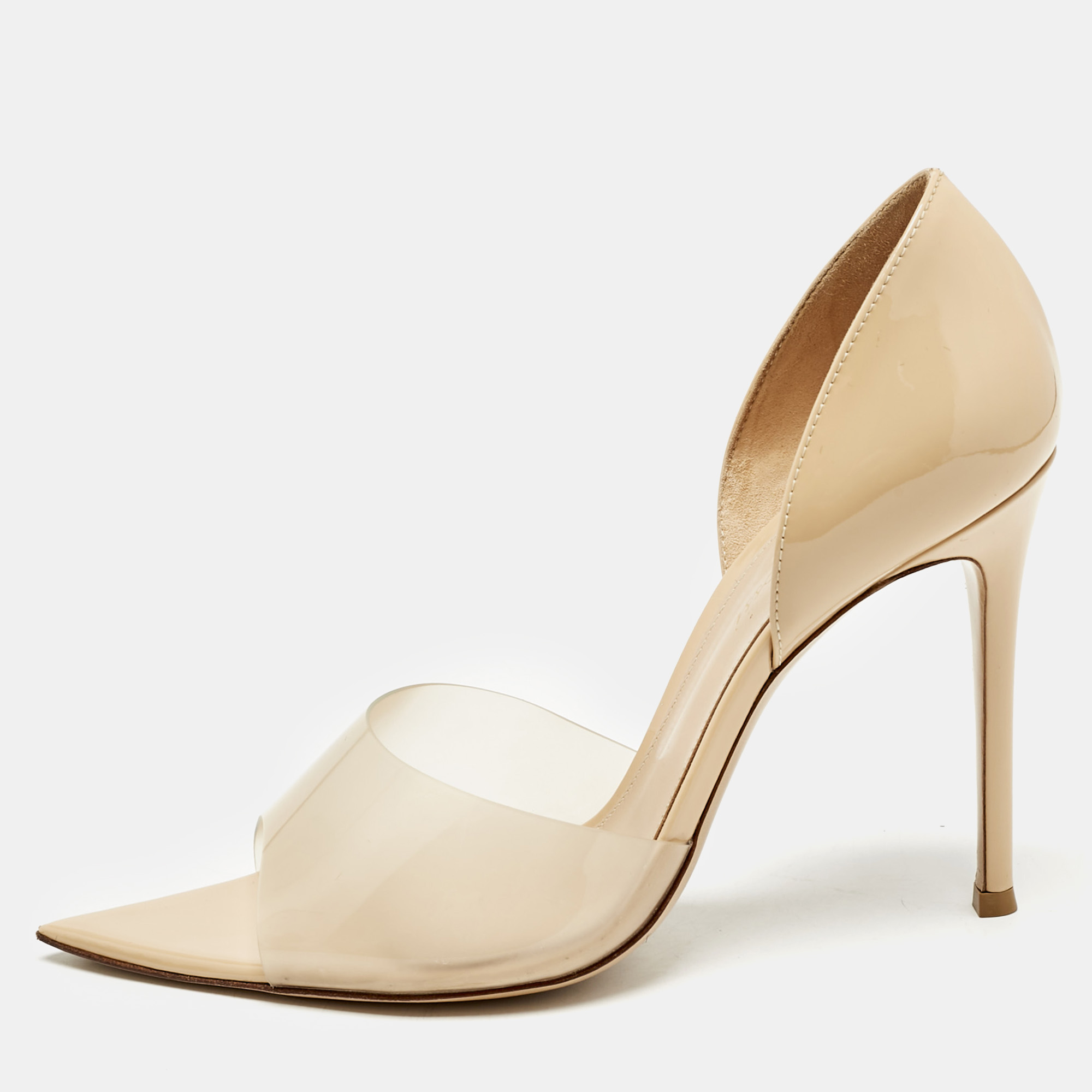 

Gianvito Rossi Beige PVC and Patent Leather Bree Pumps Size