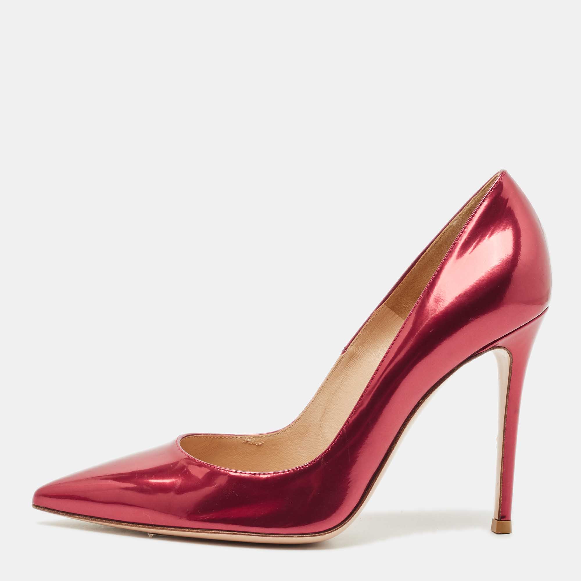 

Gianvito Rossi Red Patent Leather Pointed Toe Pumps Size